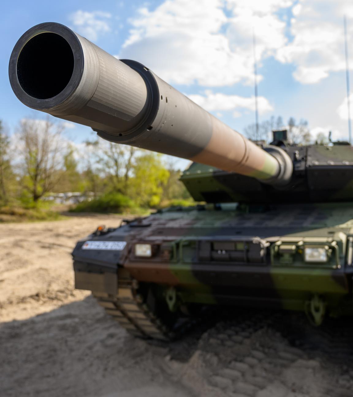 Ein Kampfpanzer der Bundeswehr vom Typ Leopard 2 A7V.