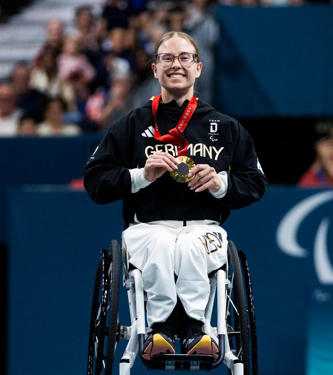 Sandra Mikolaschek gewinnt die Goldmedaille im Tischtennis bei den Paralympischen Spielen 2024 in Paris.