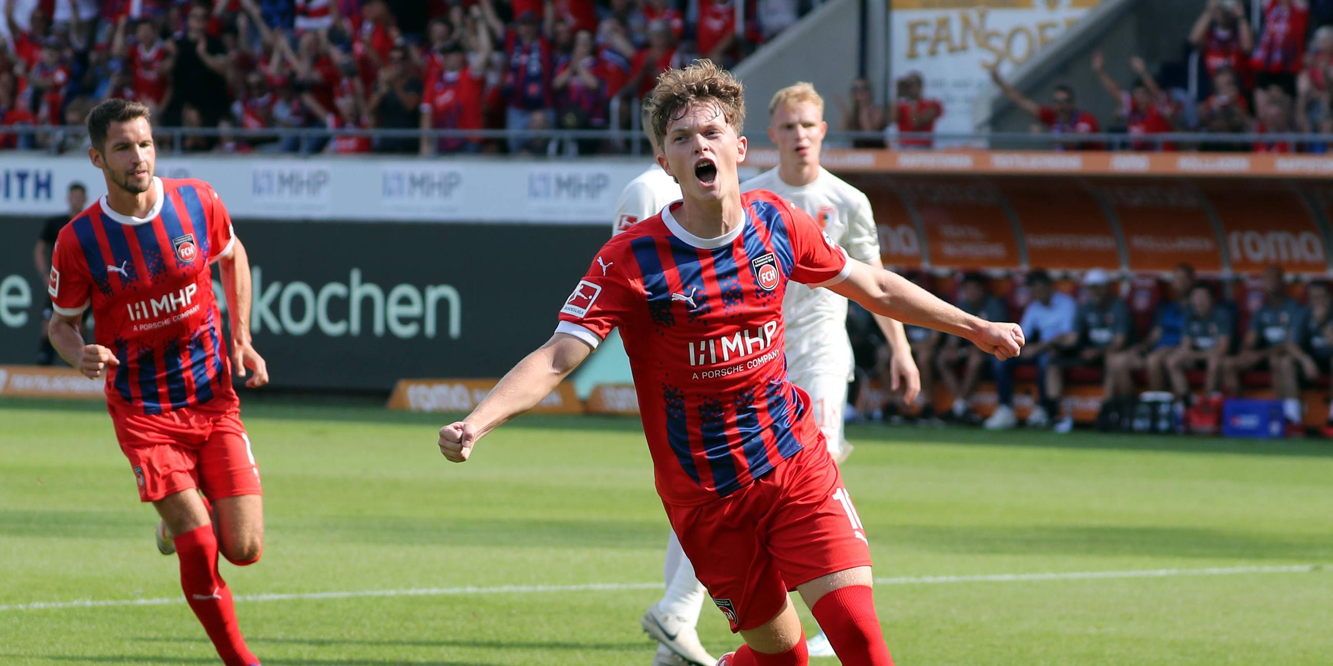 Paul Wanner (1. FC Heidenheim) jubelt.