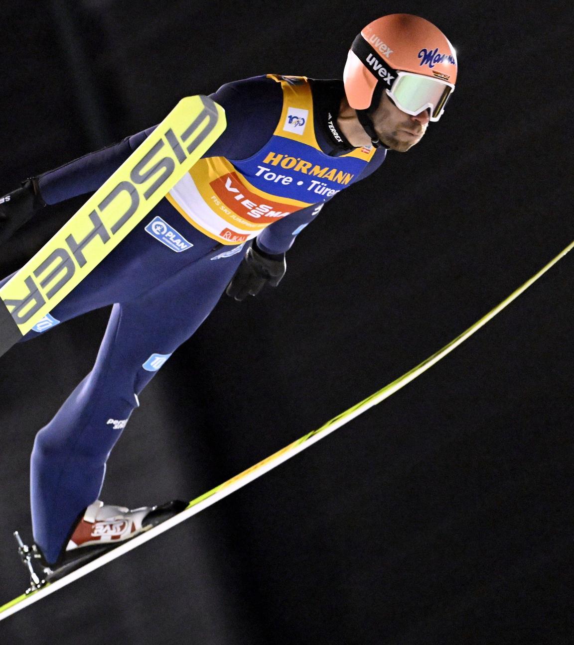 Pius Paschke aus Deutschland tritt im zweiten Durchgang des Skispringens der Herren.