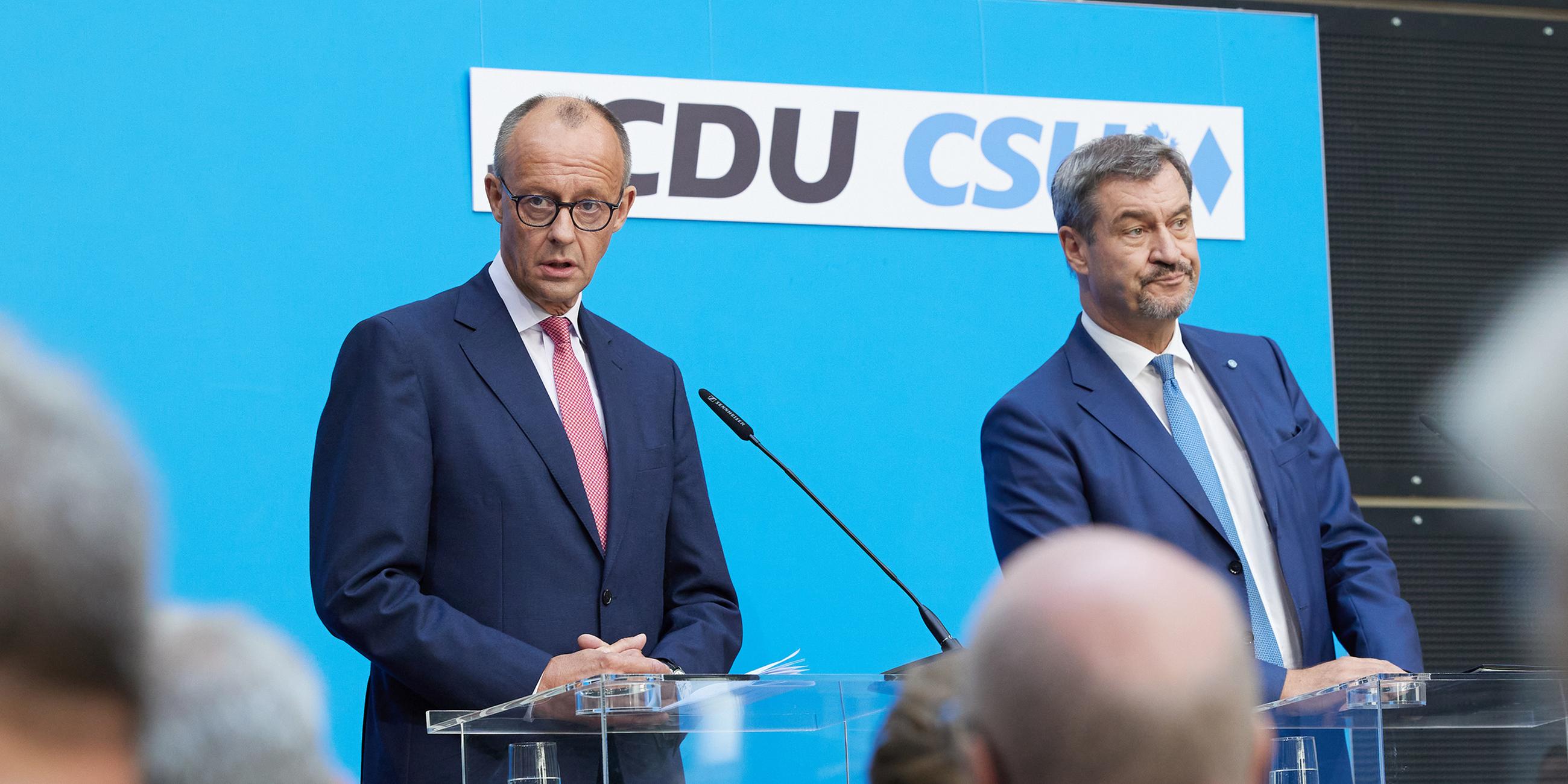 CDU-Chef Friedrich Merz und CSU-Chef Markus Söder bei ihrer gemeinsamen Pressekonferenz. 