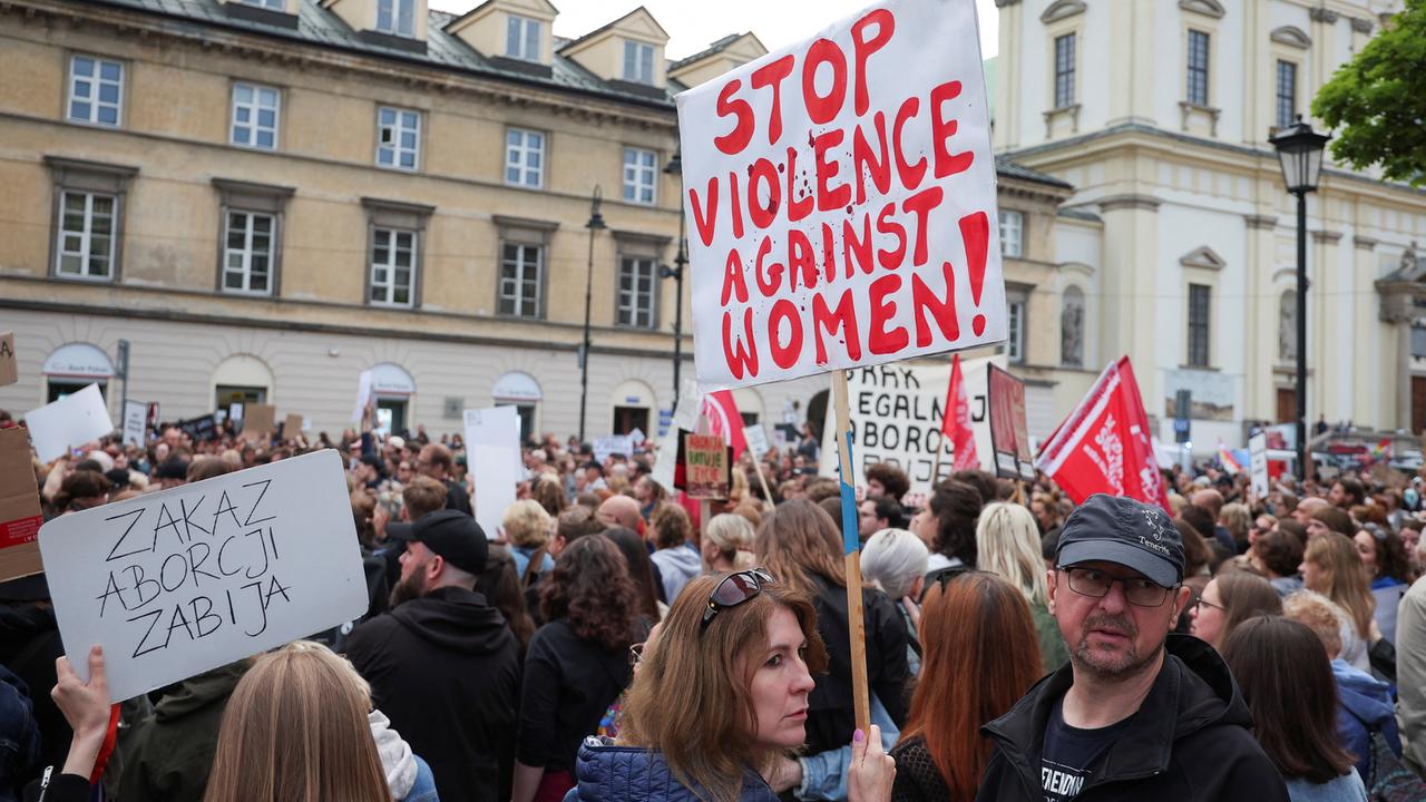 Tusk Will Abtreibungsrecht In Polen Liberalisieren Zdfheute