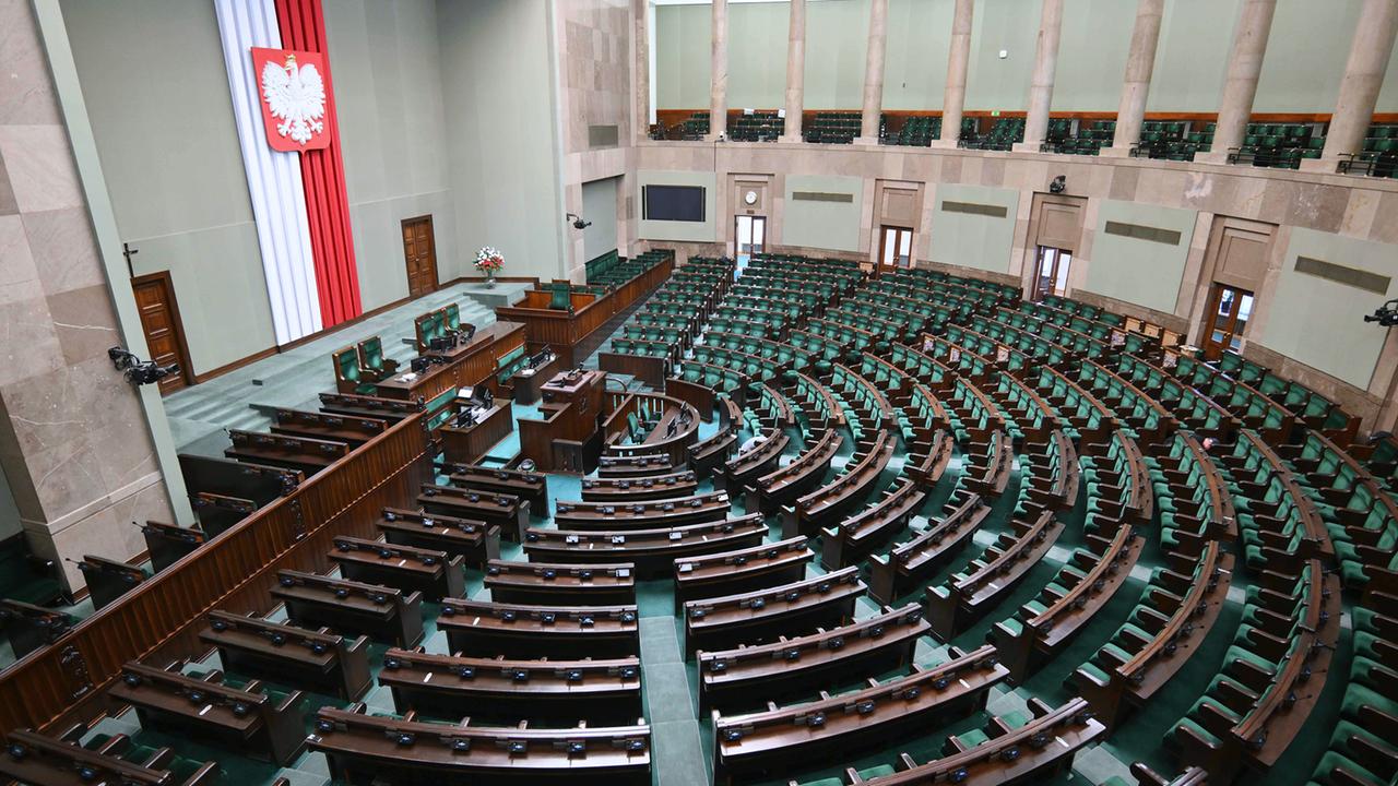 Nach Wahl In Polen Neues Parlament Kommt Zusammen Zdfheute 1166