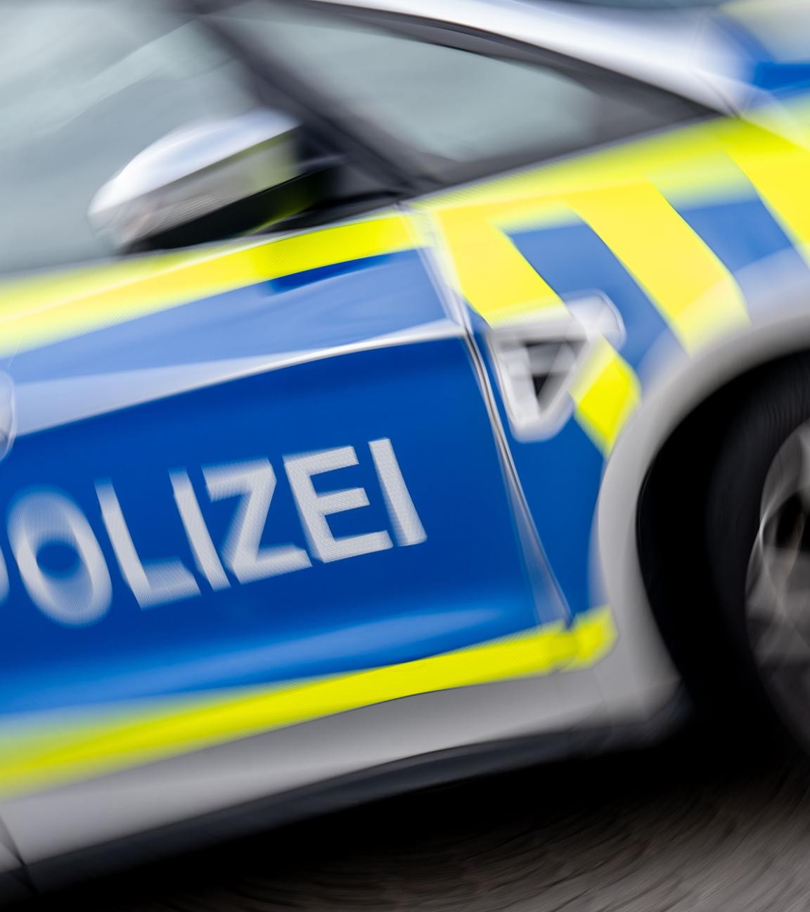 Symbolbild: Ein Polizeifahrzeug