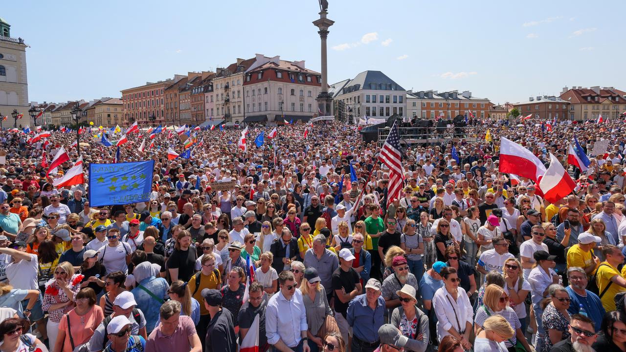 Protest In Polen: Kampf Um Den Rechtsstaat - ZDFmediathek