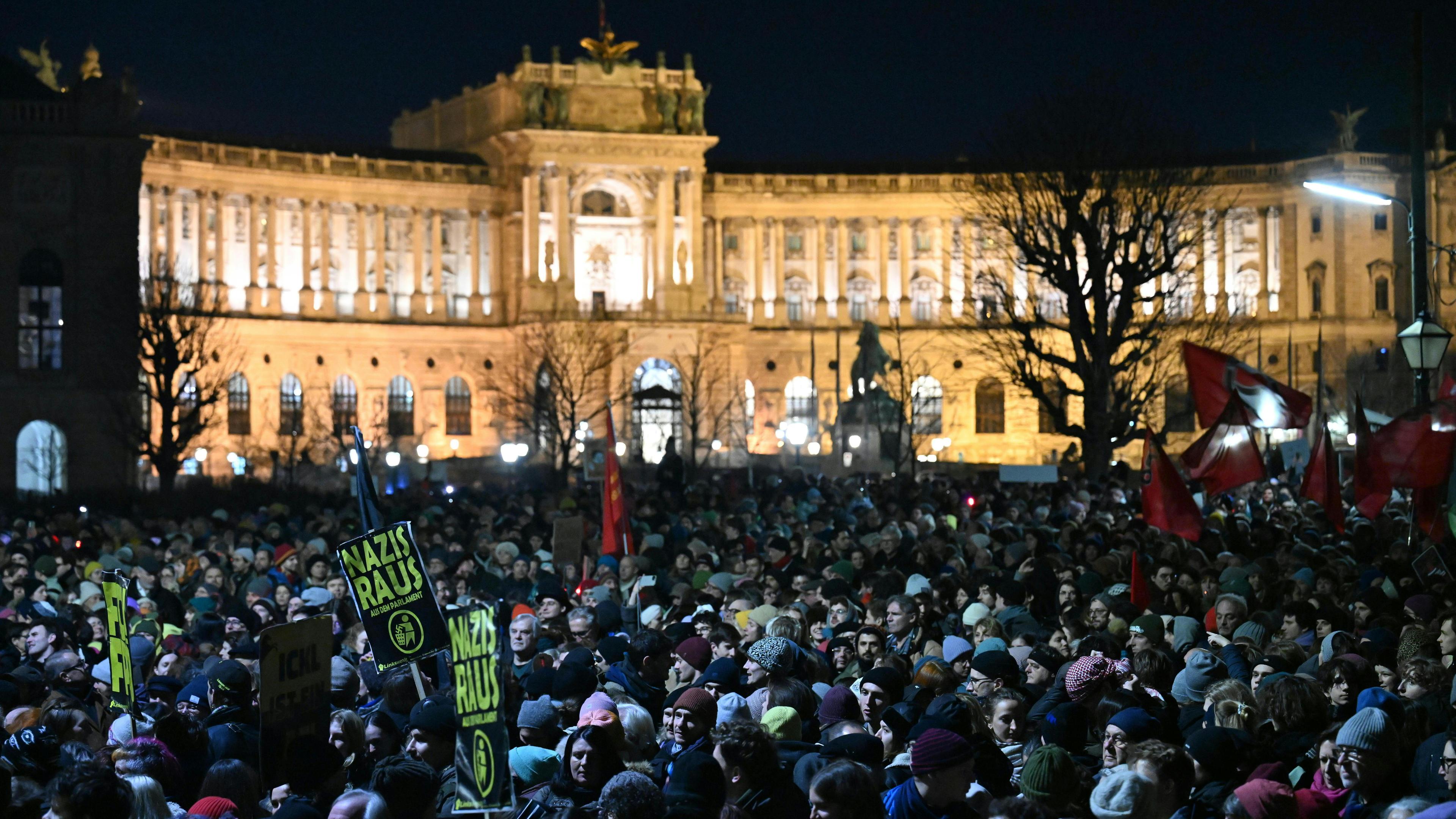 Proteste gegen eine mögliche FPÖ-geführte Regierung in Wien