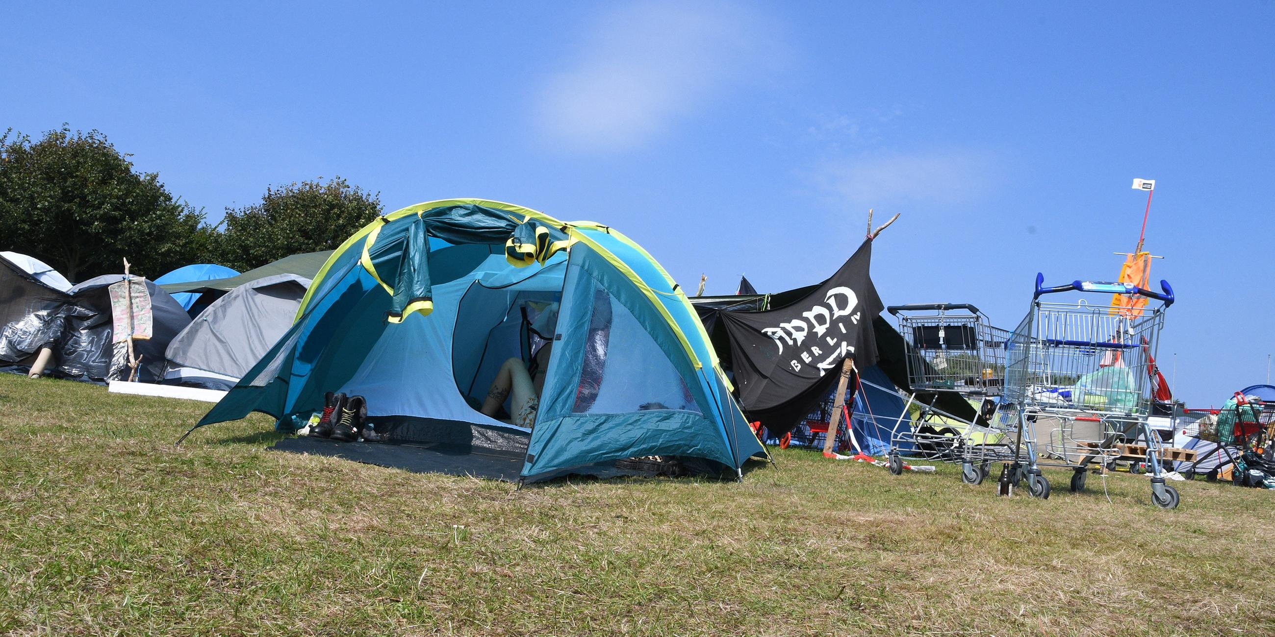 Punk-Protestcamp bei Tinnum, Sylt