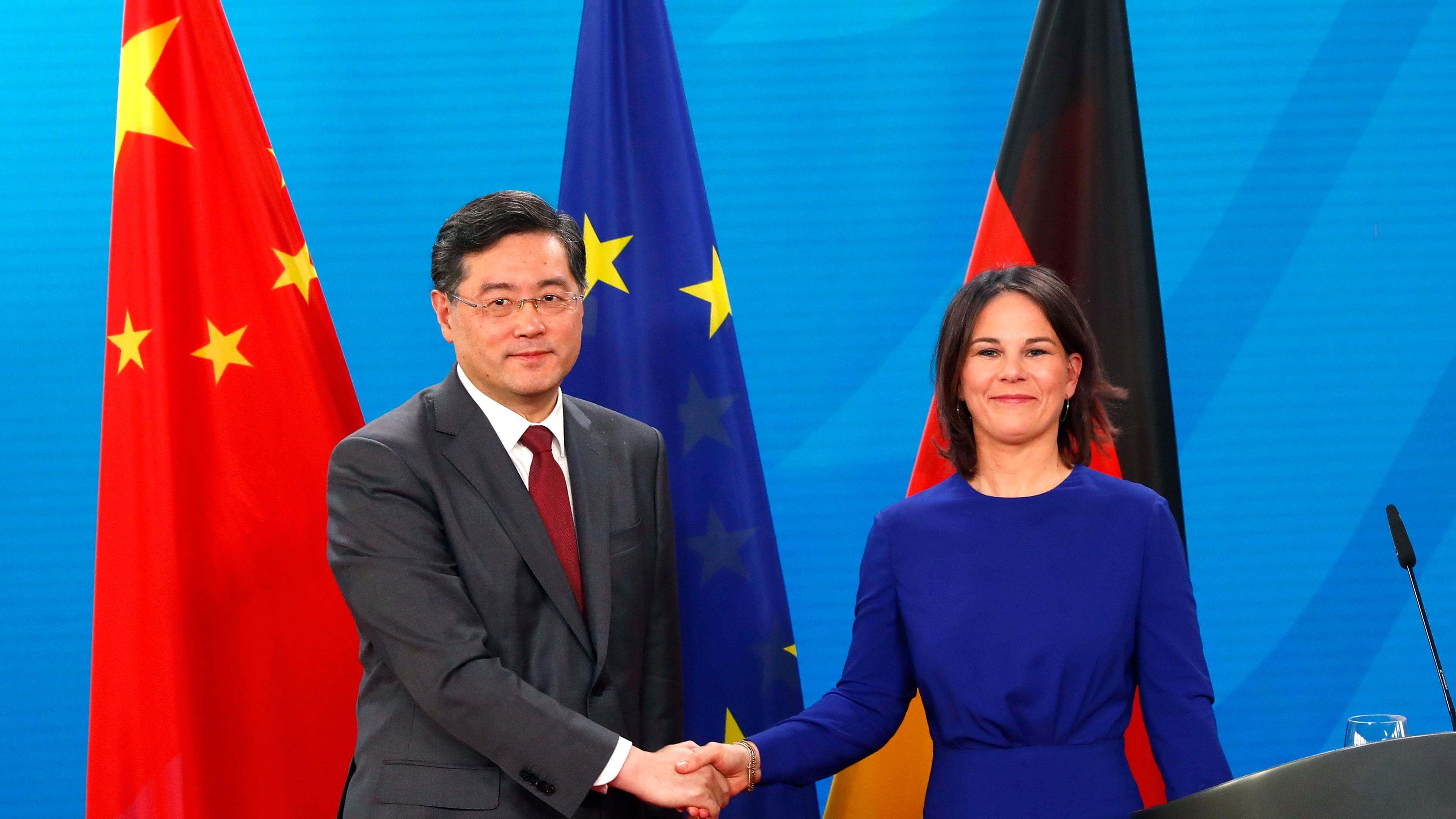 Umgang Mit Peking: Kabinett Beschließt Neue China-Strategie - ZDFheute