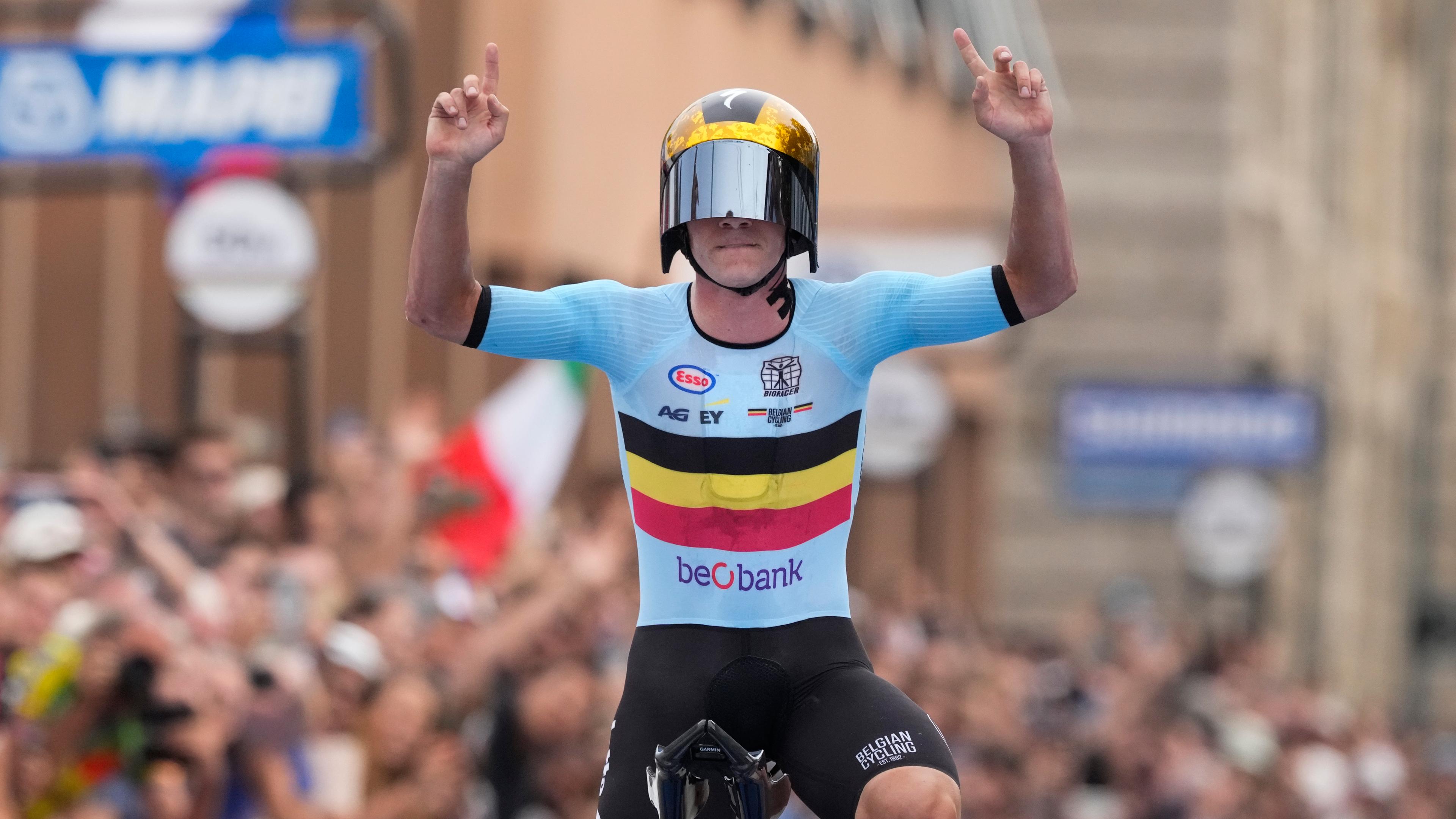 Der Belgier Remco Evenepoel gewinnt das Einzelzeitfahren bei der Rad-WM in Zürich.