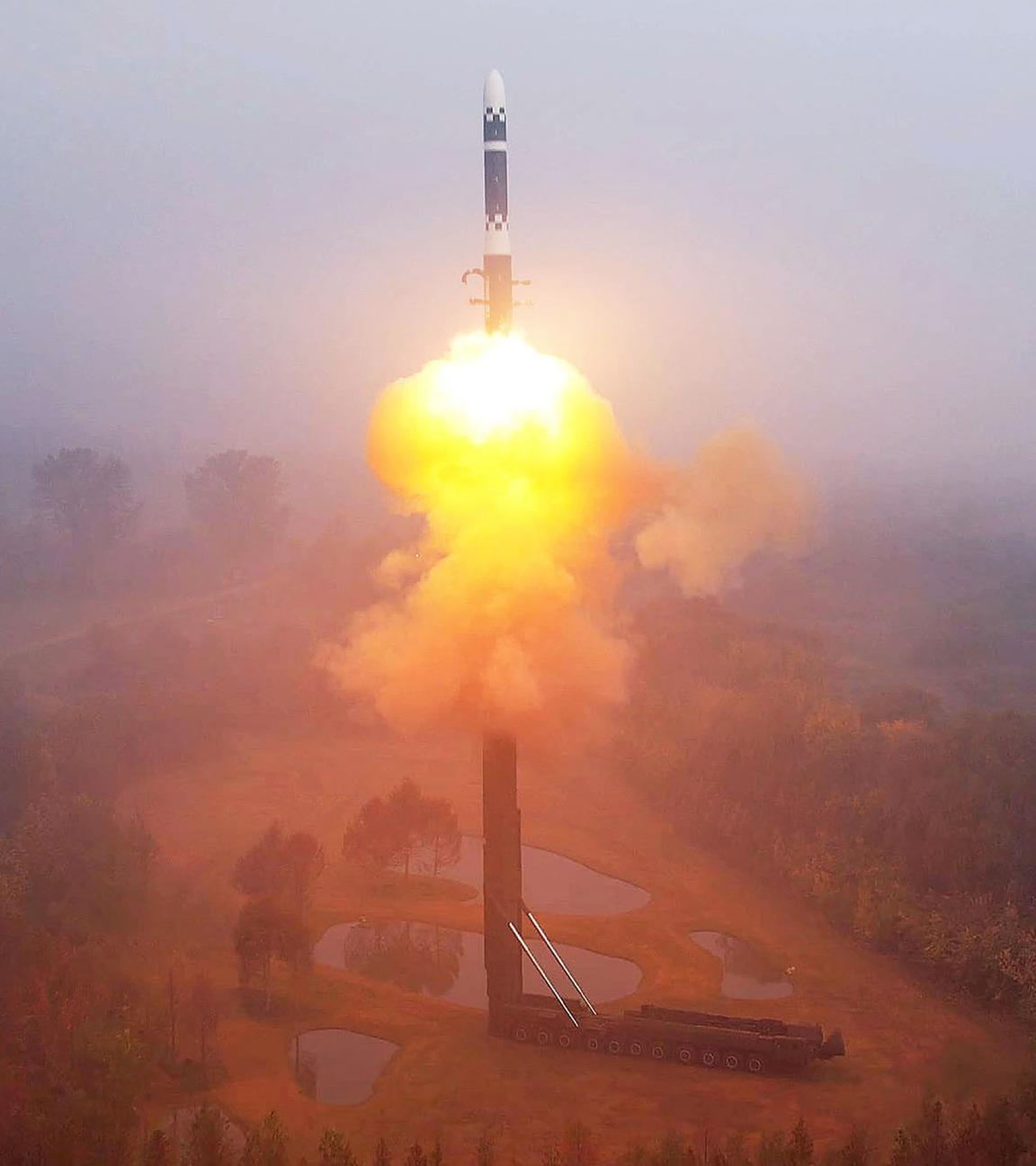 Rekatentest in Nordkorea: Interkontinentalrakete vom Typ "Hwasong-19"