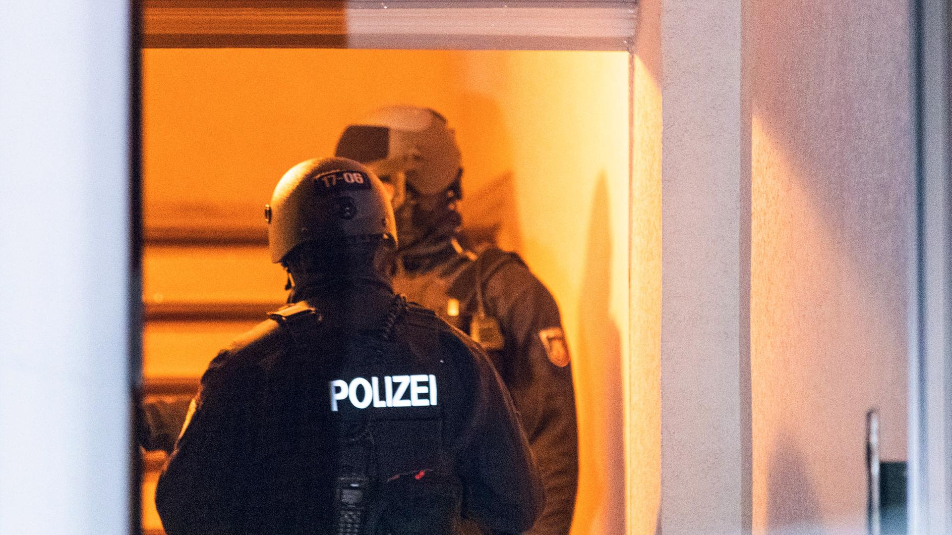 Razzia Gegen Rechtsextreme Musikszene - ZDFheute