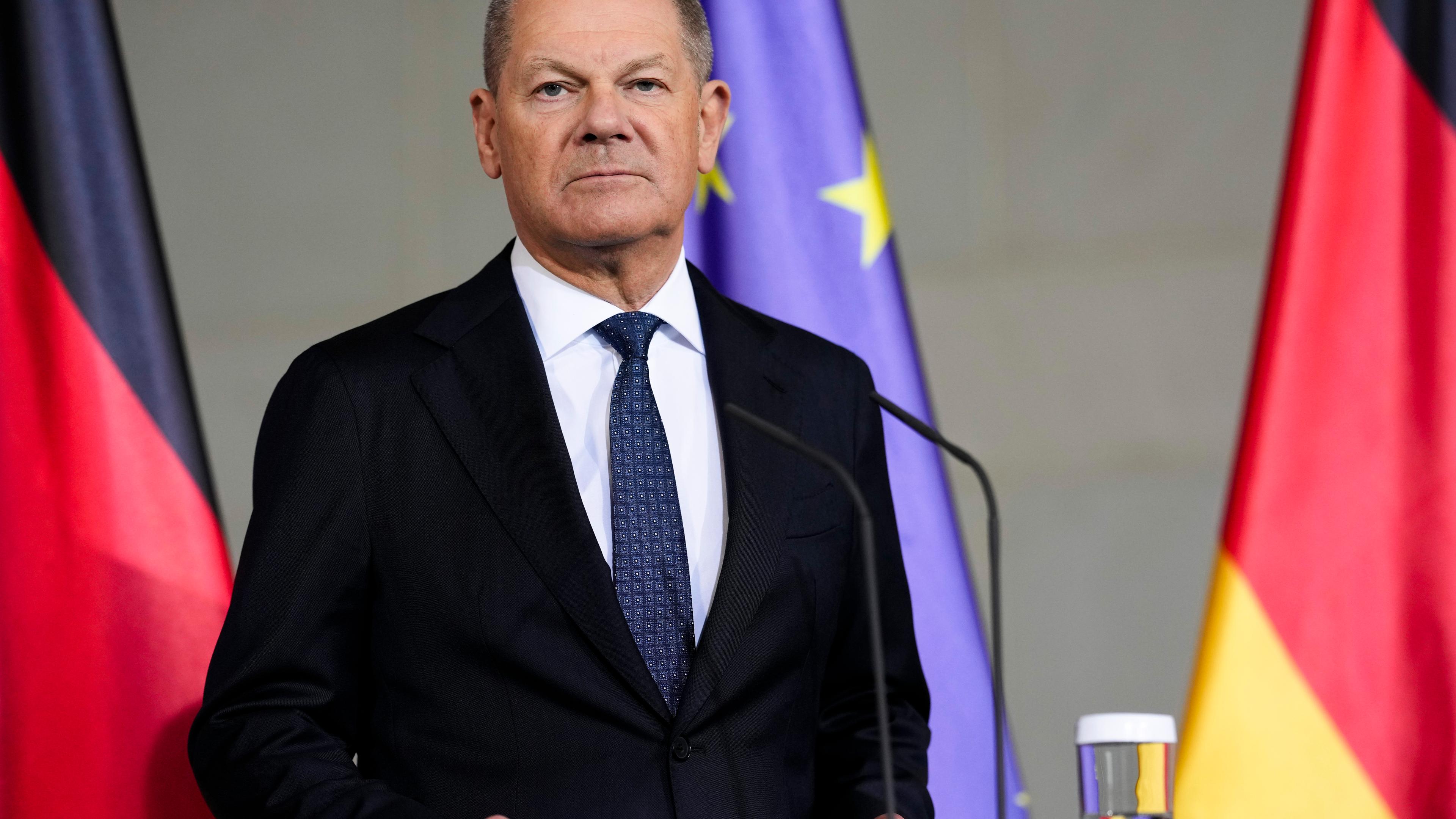 German Chancellor Olaf Scholz gives a statement at the chancellery in Berlin, Germany, Wednesday, Jan. 8, 2025.