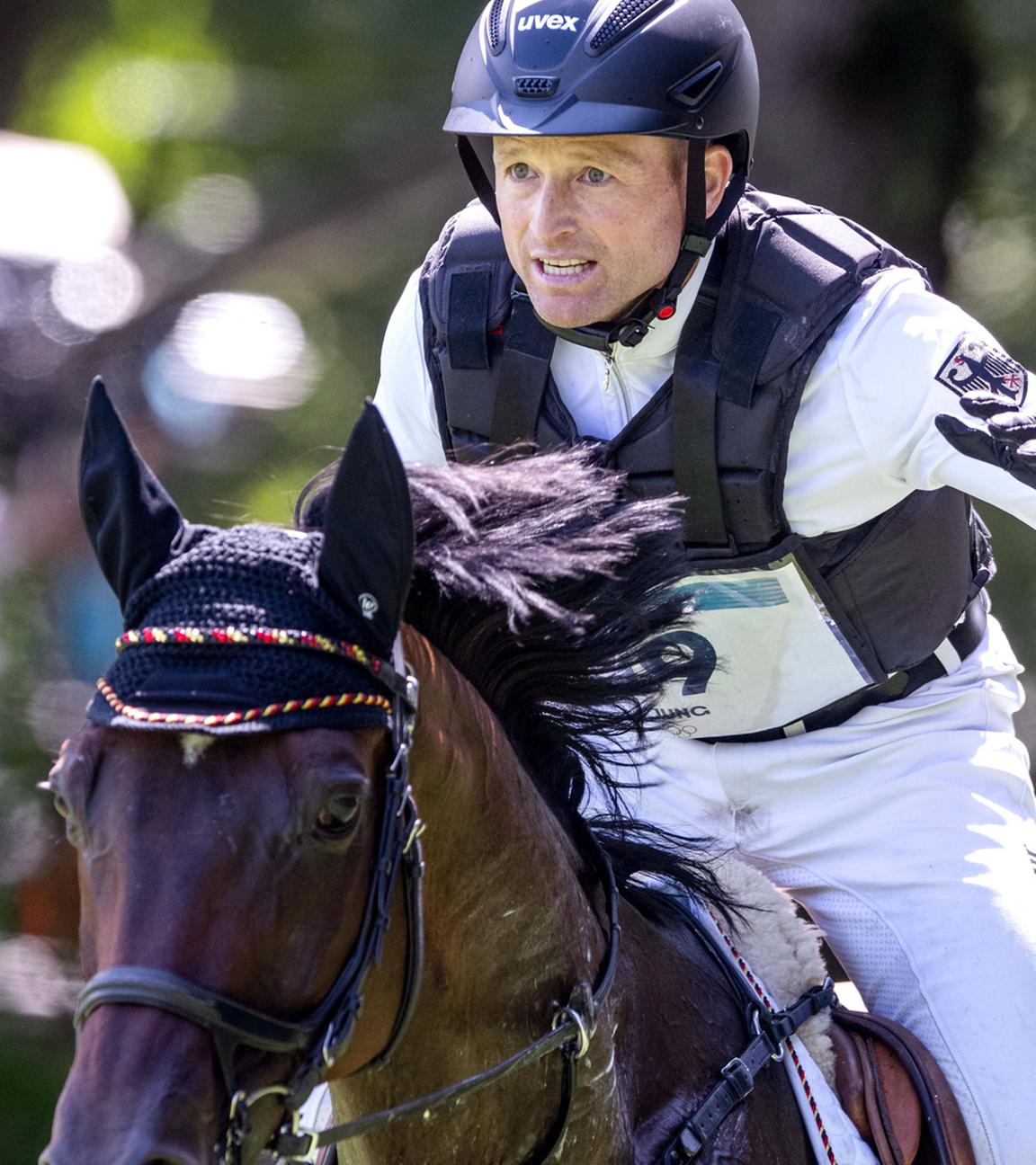 Der deutsche Reiter Michael Jung mit seinem Pferd Chipmunk FRH nimmt an der Vielseitigkeitsprüfung teil.