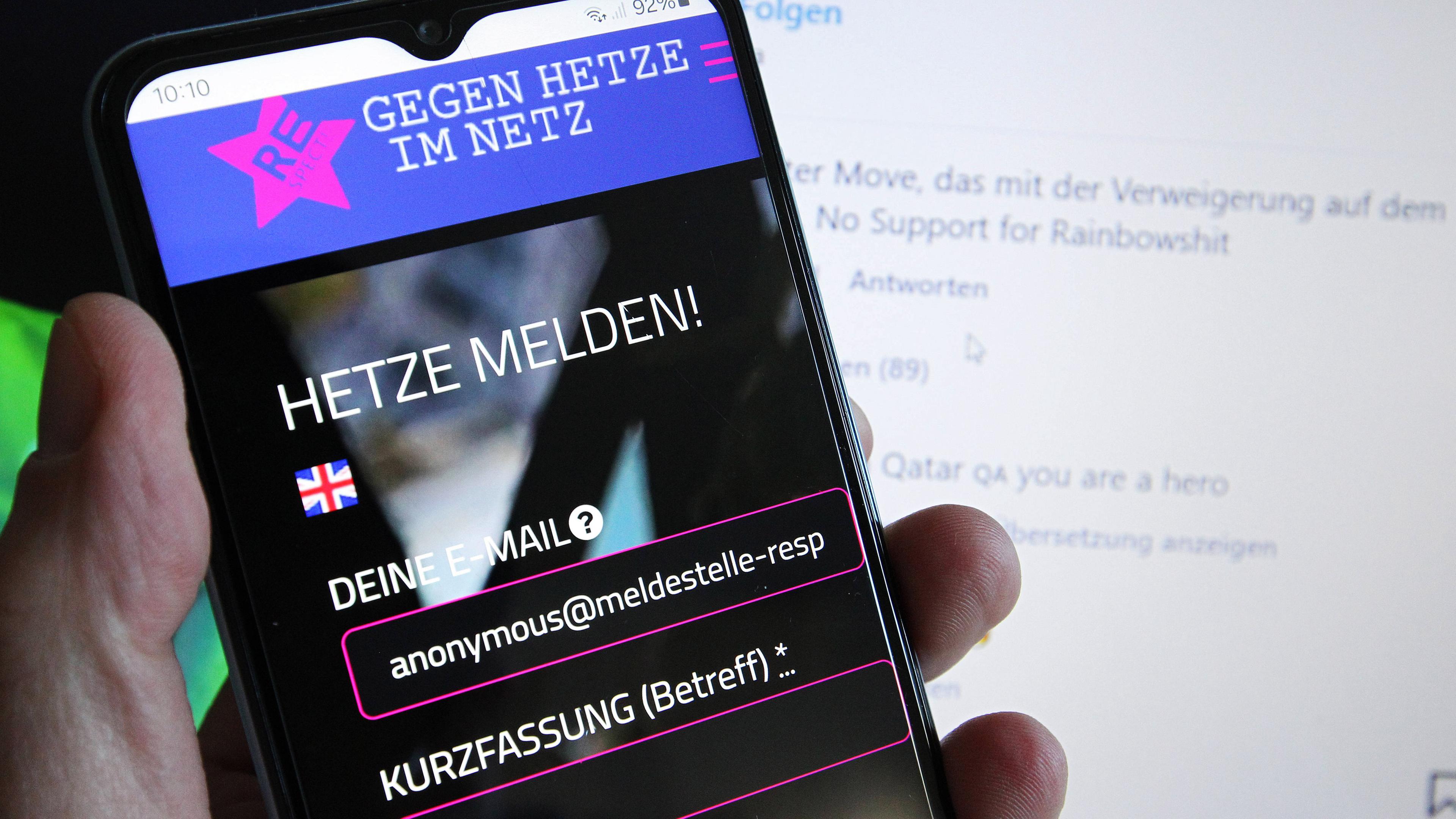 Website der Meldestelle REspect auf Smartphone