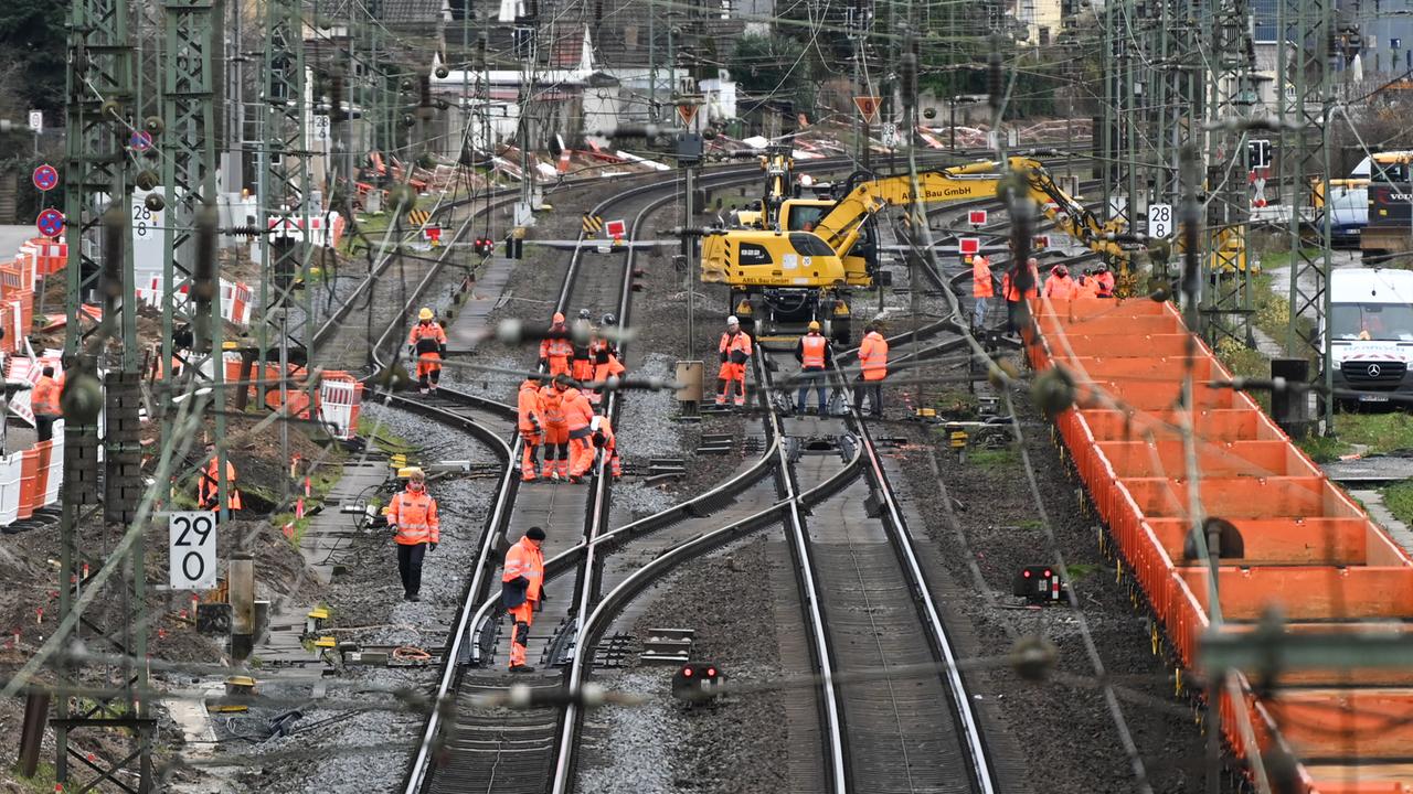 Bahn Sperrt Strecke Zwischen Frankfurt Und Mannheim - ZDFheute