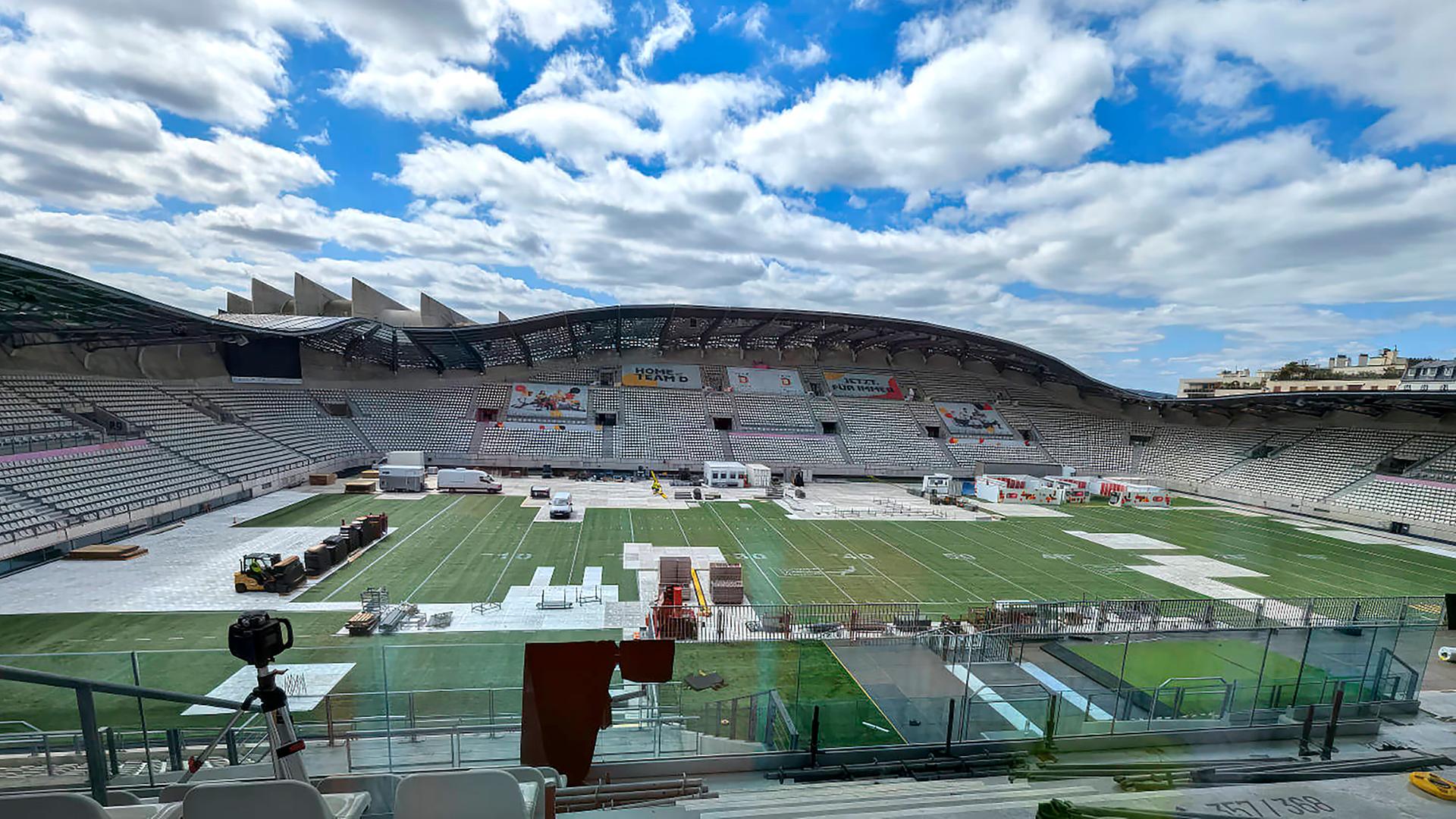 Vorbereitungsarbeiten im Rugbystadion Jean Bouin, aufgenommen am 22.07.2024