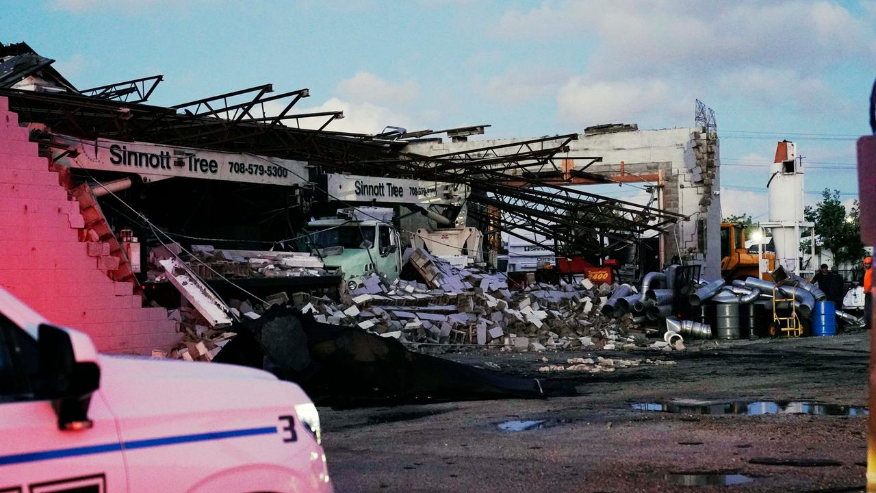 Unwetter in den USA Tornado wütet in Chicago ZDFheute