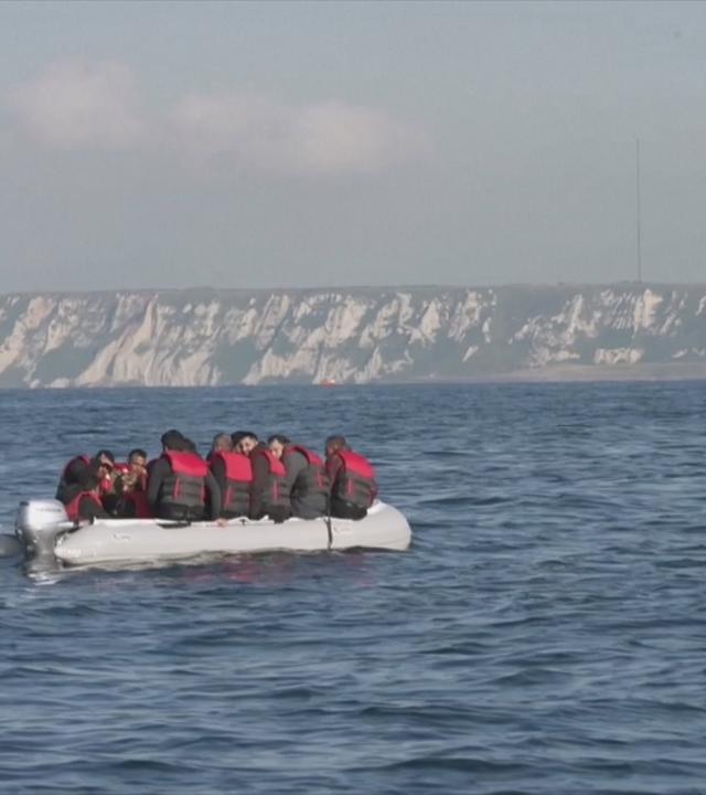 Schlauchboot mit Migranten