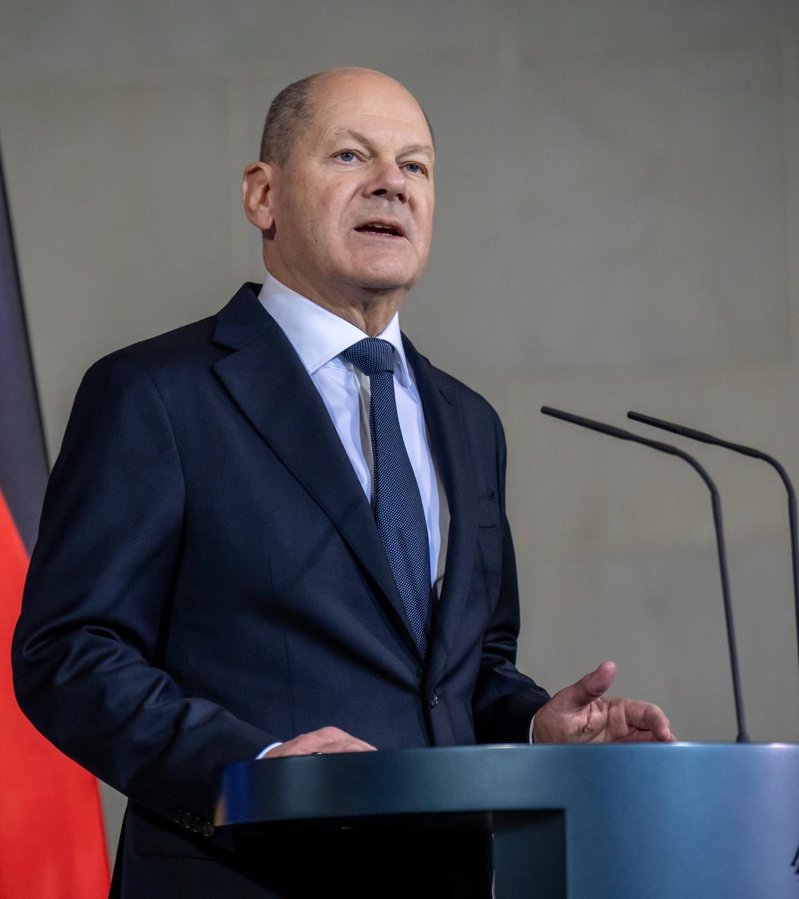 11.12.2024, Berlin: Bundeskanzler Olaf Scholz (SPD) gibt ein Pressestatement.