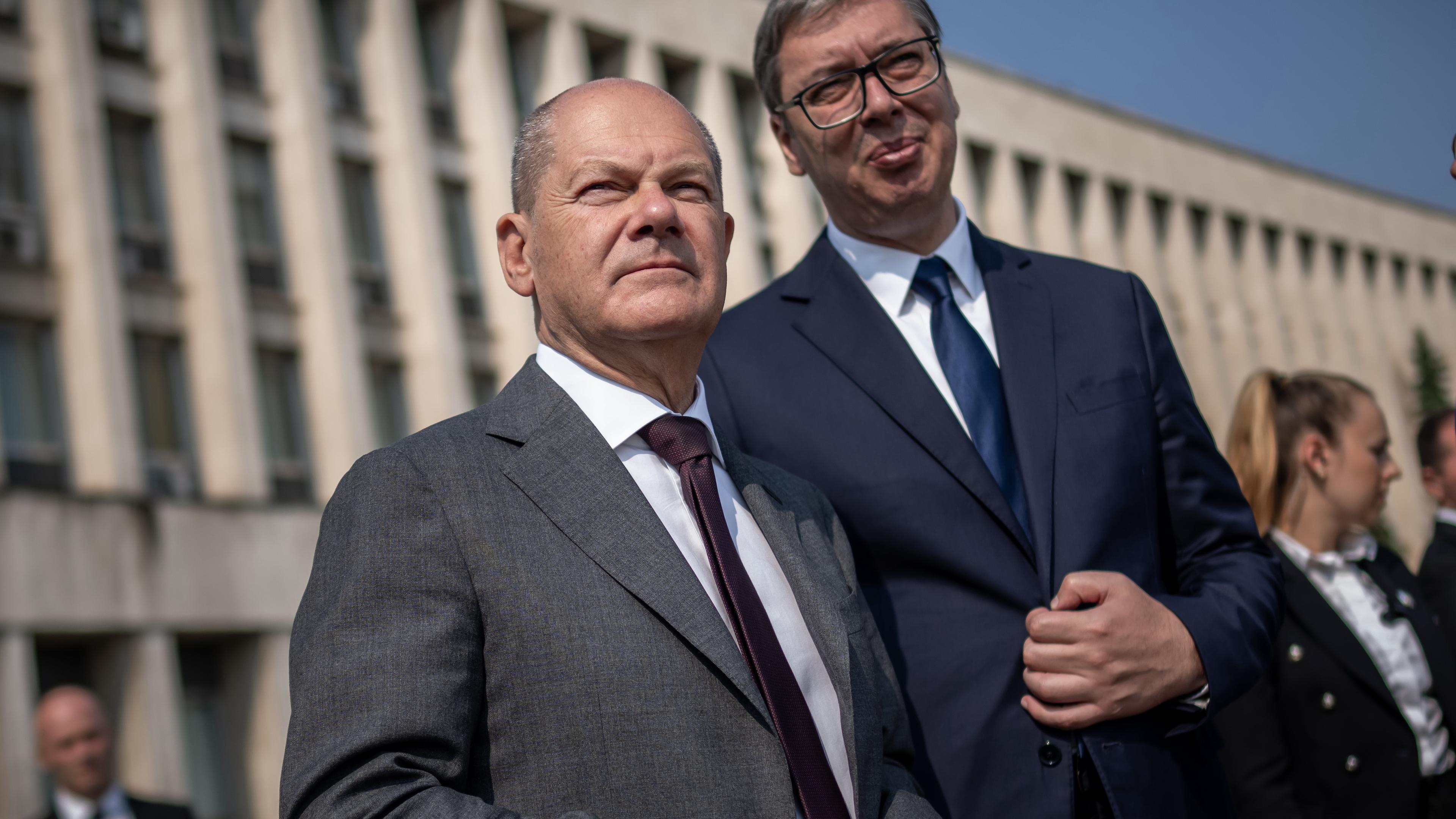 Olaf Scholz und Aleksander Vučić bei einem Besuch des Bundeskanzlers in Serbien. 