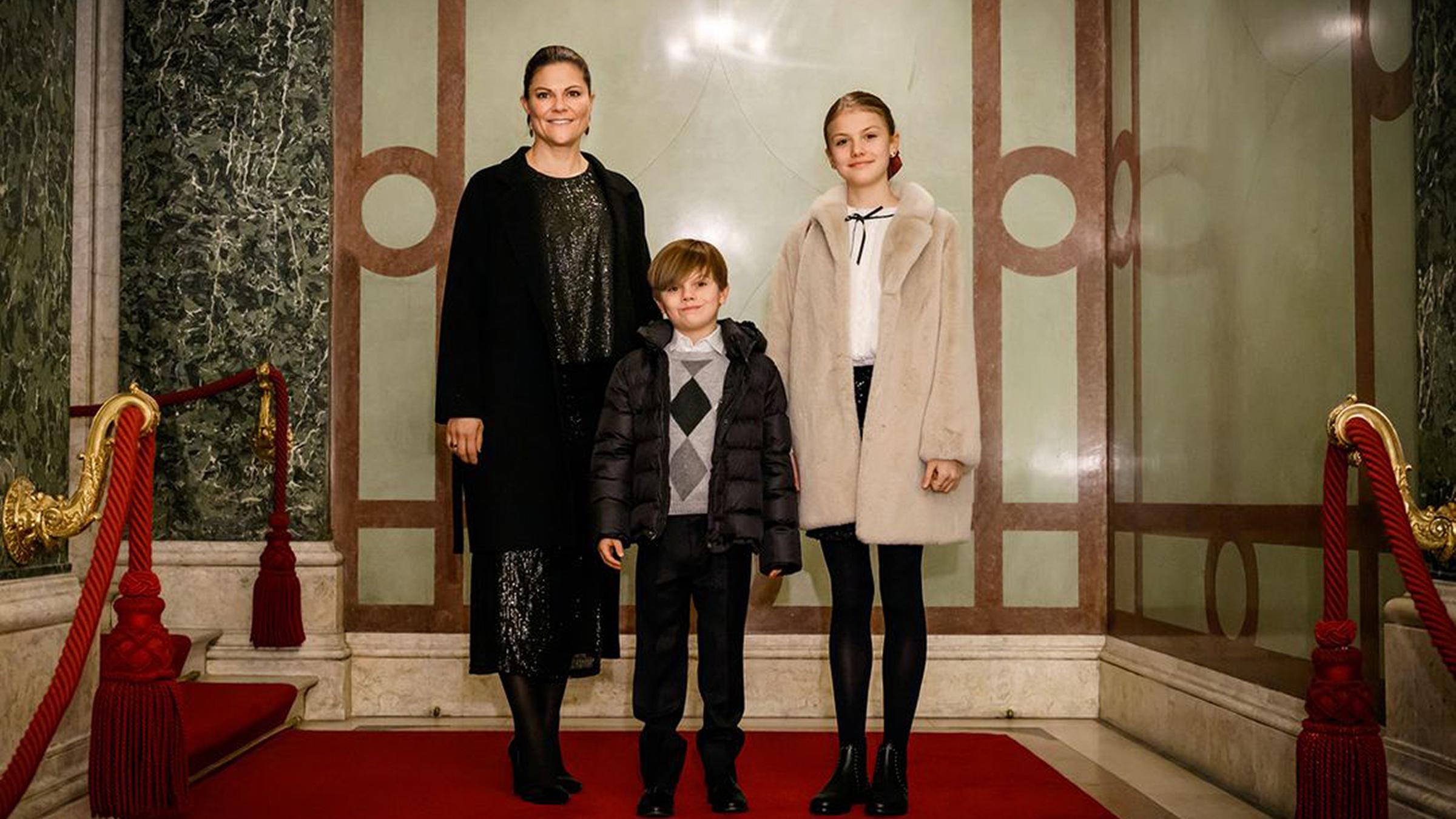 Schwedens Kronprinzessin Victoria besuchte mit ihren Kindern Estelle und Oscar eine Vorstellung von "Der Nussknacker" in Stockholms Opernhaus. 