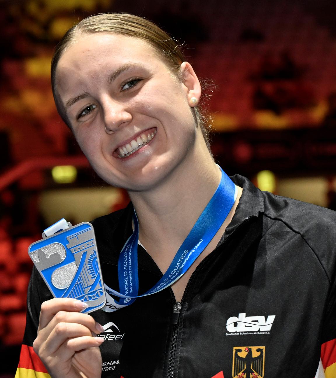 Die deustche Schwimmerin Isabel Gose gewinnt die Silbermedaille bei den World Aquatics Schwimm-Weltmeisterschaften.