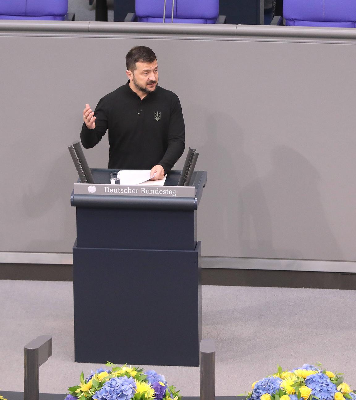 Der ukrainische Präsident Wolodymyr Selenskyj hält eine Rede im Bundestag