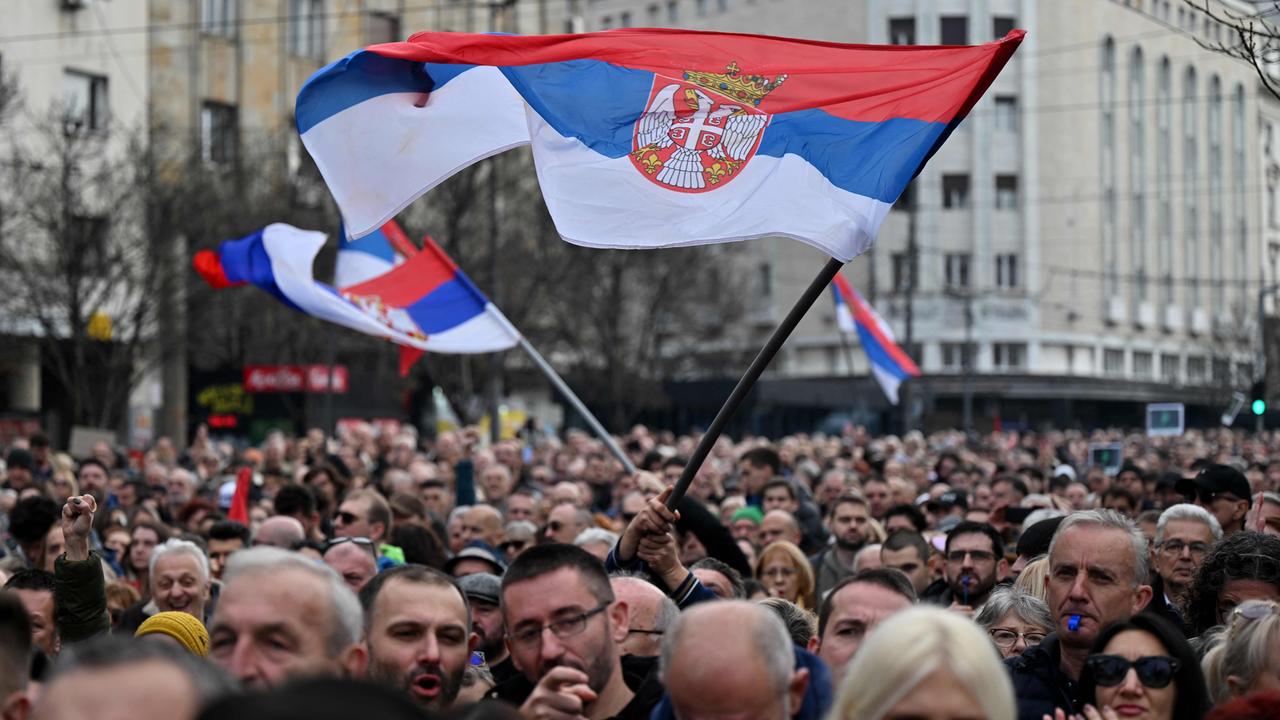 Nach Wahlen In Serbien: Proteste In Belgrad - ZDFheute