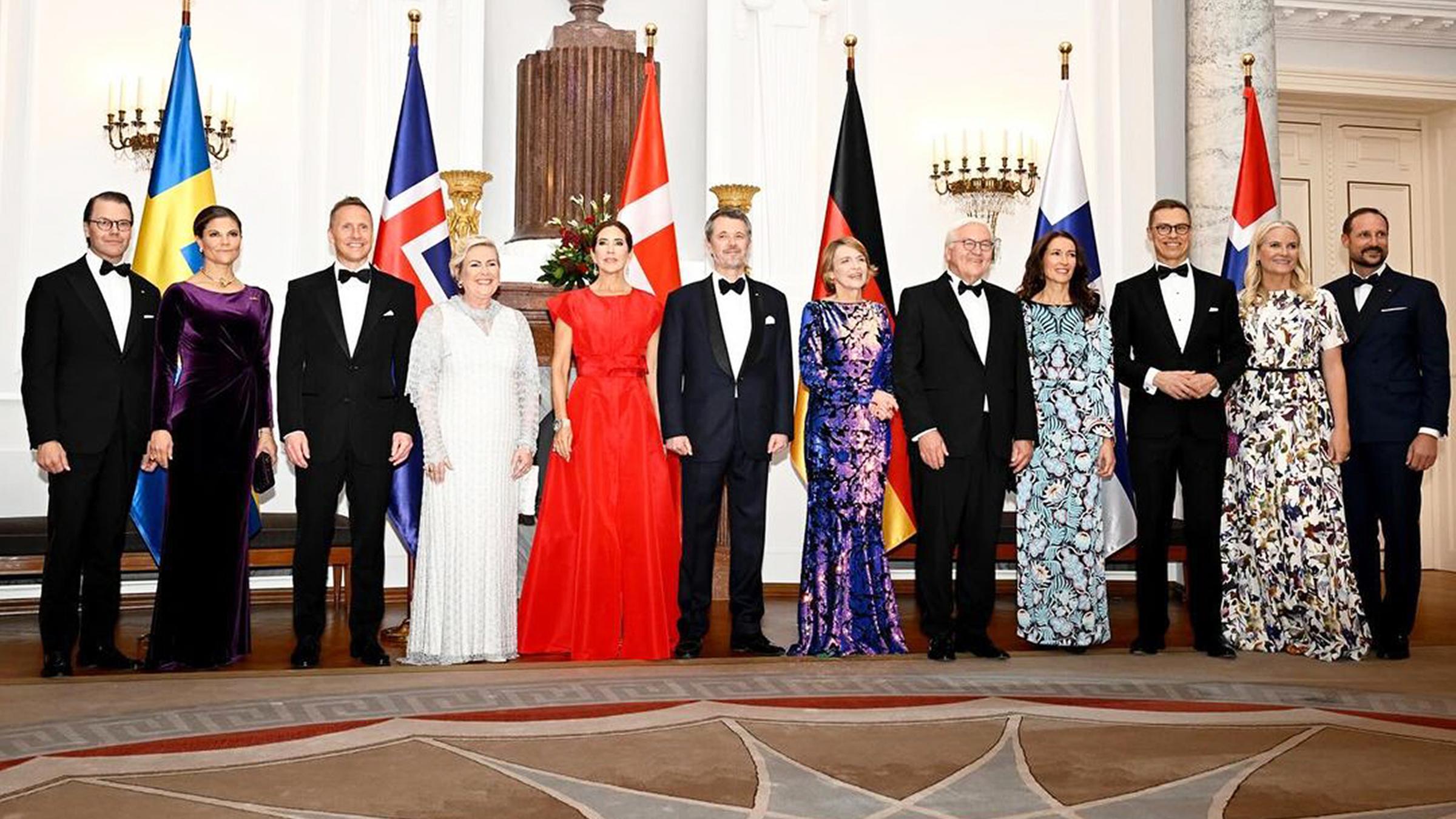 Das dänische Königspaar Frederik und Mary, Victoria und Daniel von Schweden nd Mette-Marit von Norwegen mit Bundespräsident Steinmeier in Berlin.