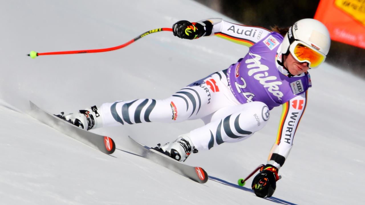 Alpine Ski-WM | Frauen-Abfahrt: Kira Weidle rast zu Silber ...