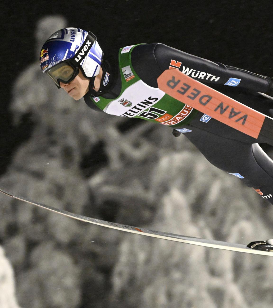 26.11.2023, Finnland, Kuusamo: Skispringen, Weltcup, Großschanze: Andreas Wellinger aus Deutschland in Aktion.