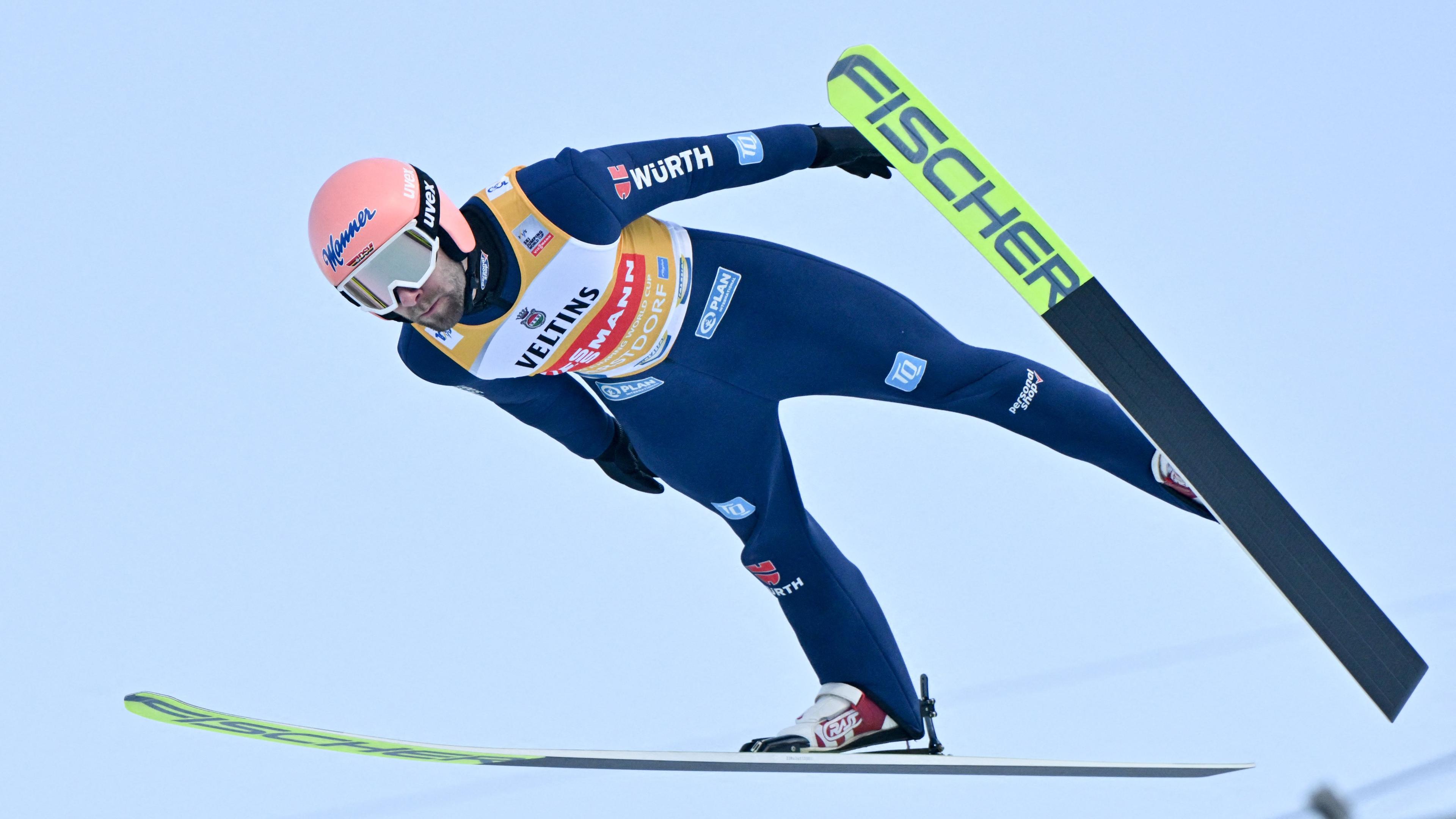 Pius Paschke beim Springen der Vierschanzentournee in Oberstdorf