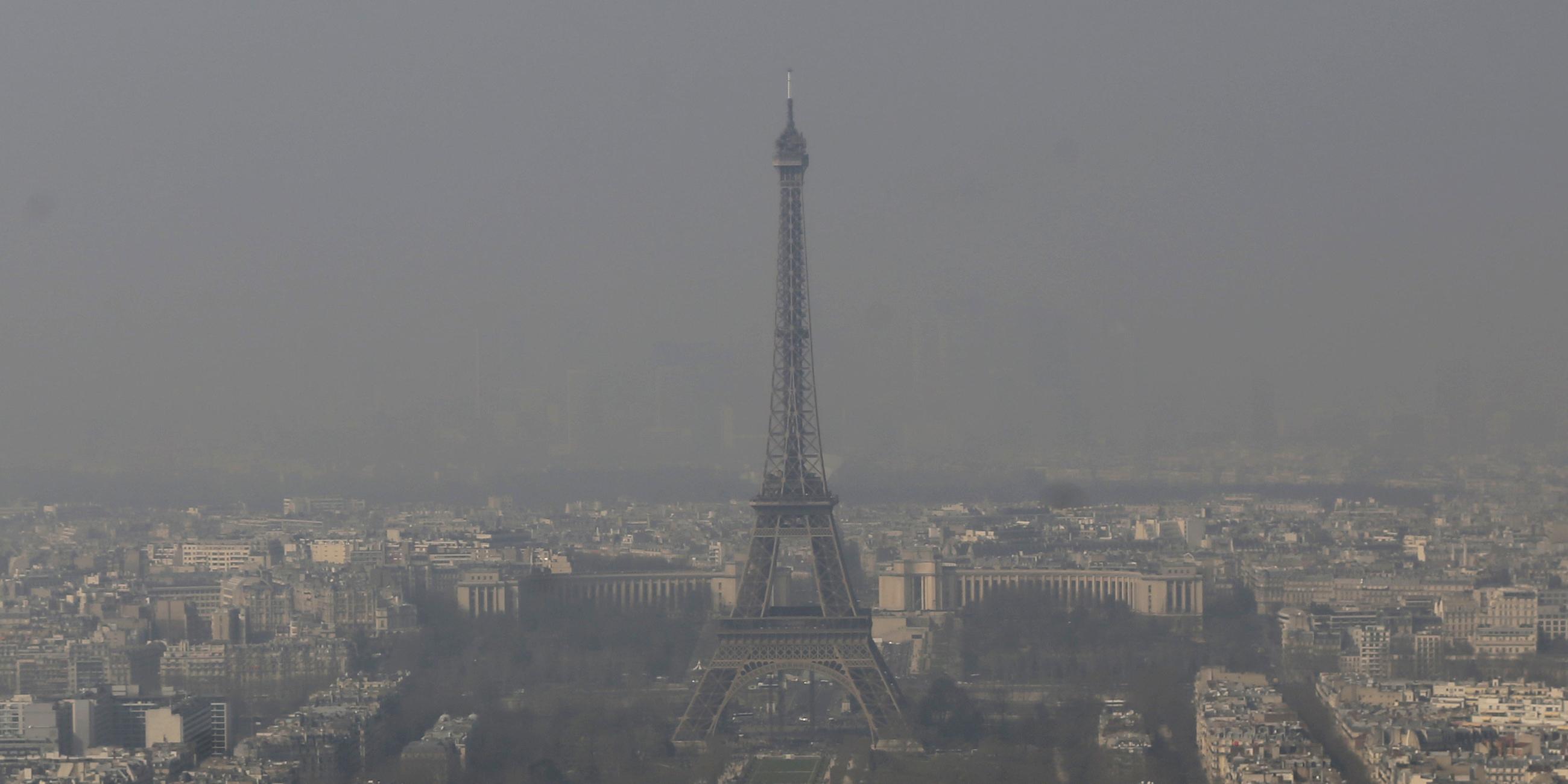 Smog über Paris