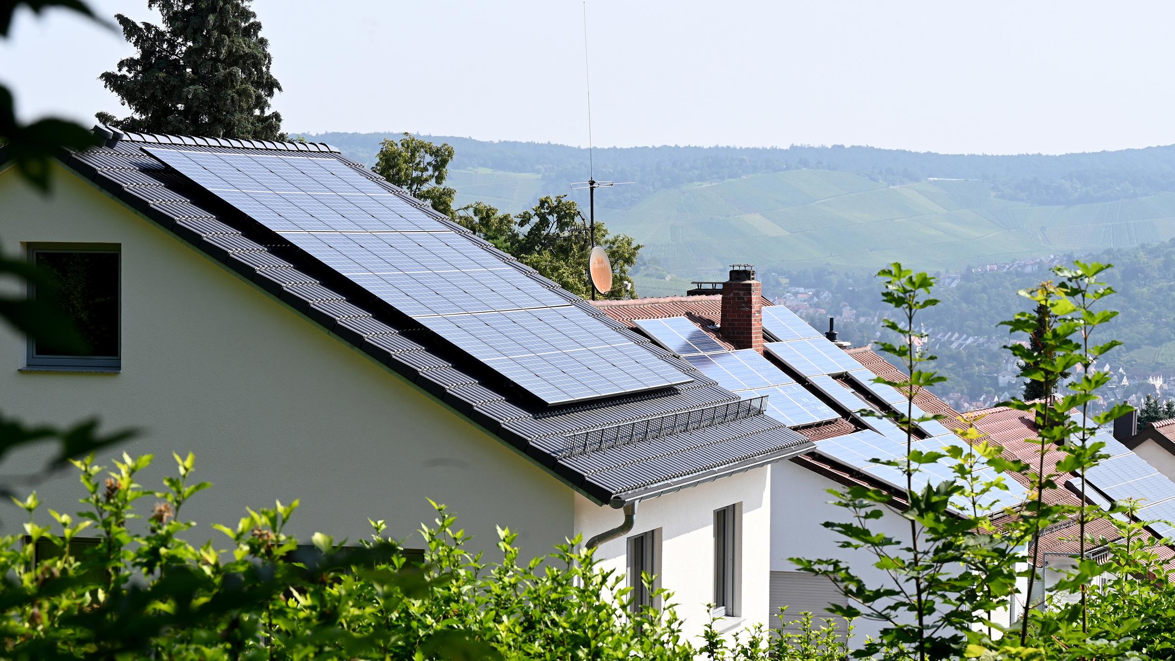 Solaranlage: Wann sie sich fürs Eigenheim rentiert - ZDFheute