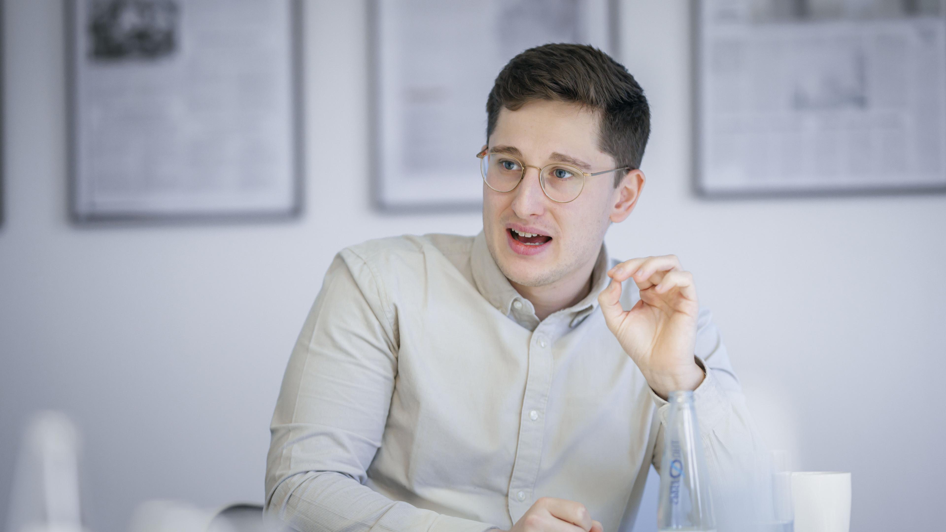 Philipp Türmer, SPD, Bundesvorsitzender der Jusos, bei einem Interview in Berlin.