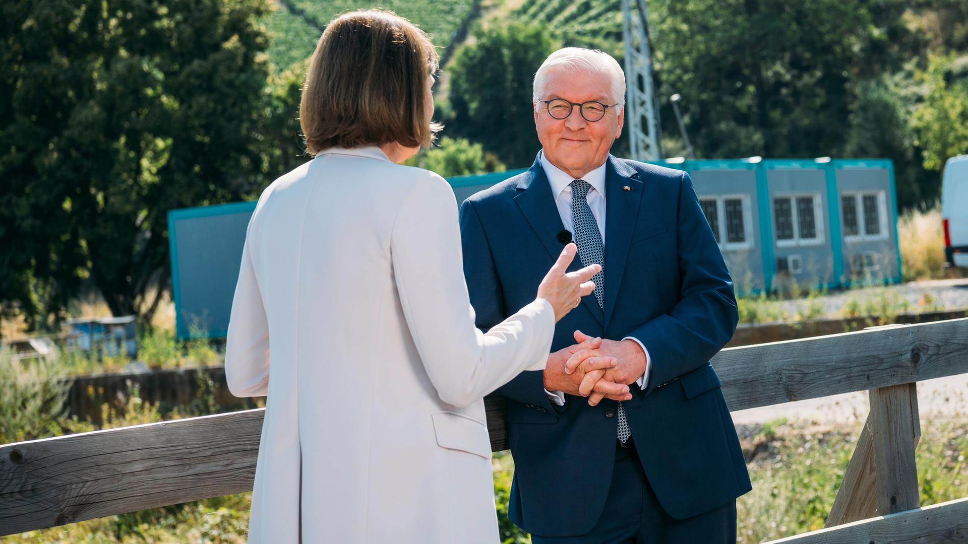 Bundespräsident Steinmeier - Nachrichten Und Hintergründe - ZDFheute