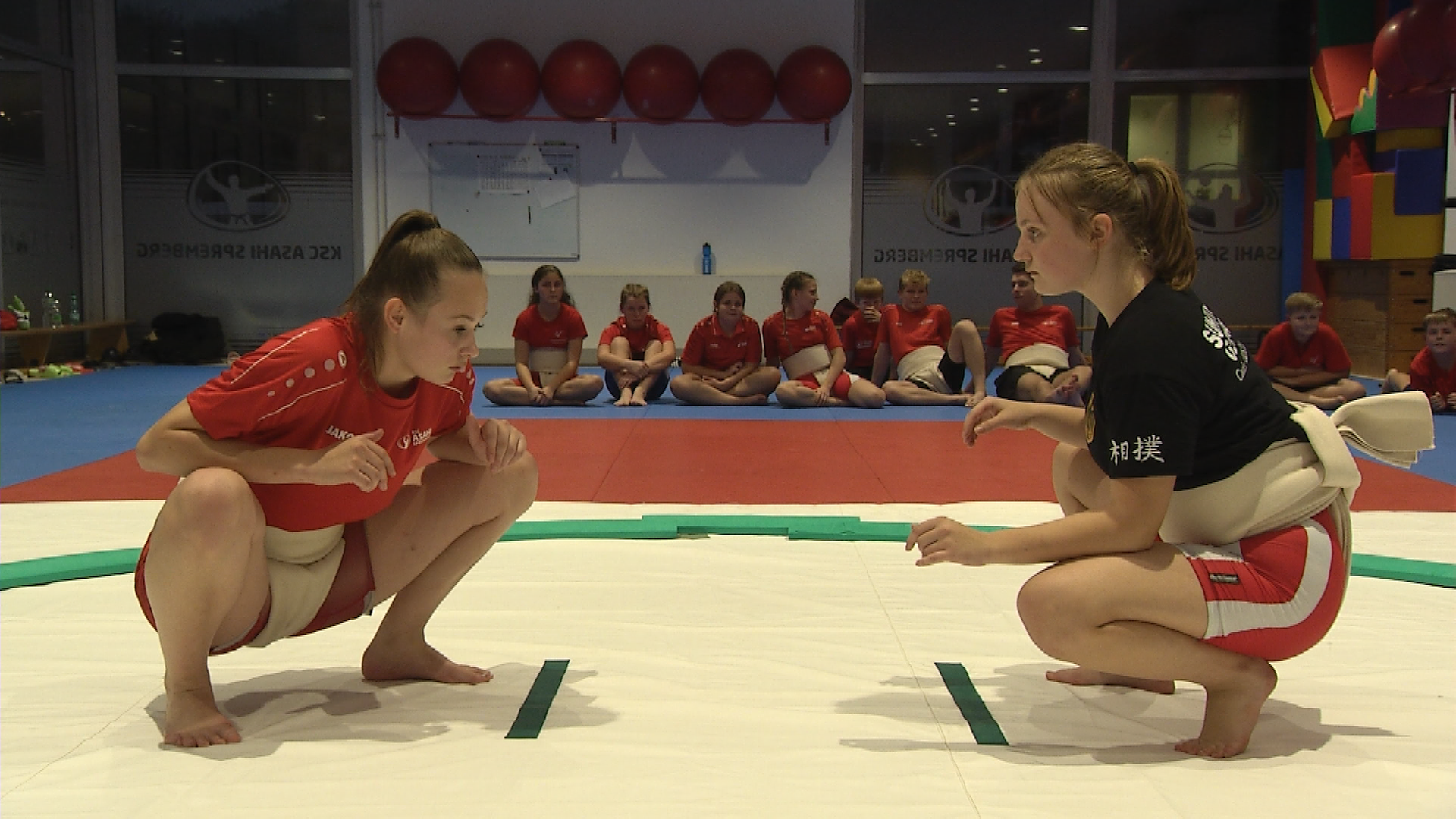 Sumo-Ringerinnen in Brandenburg.