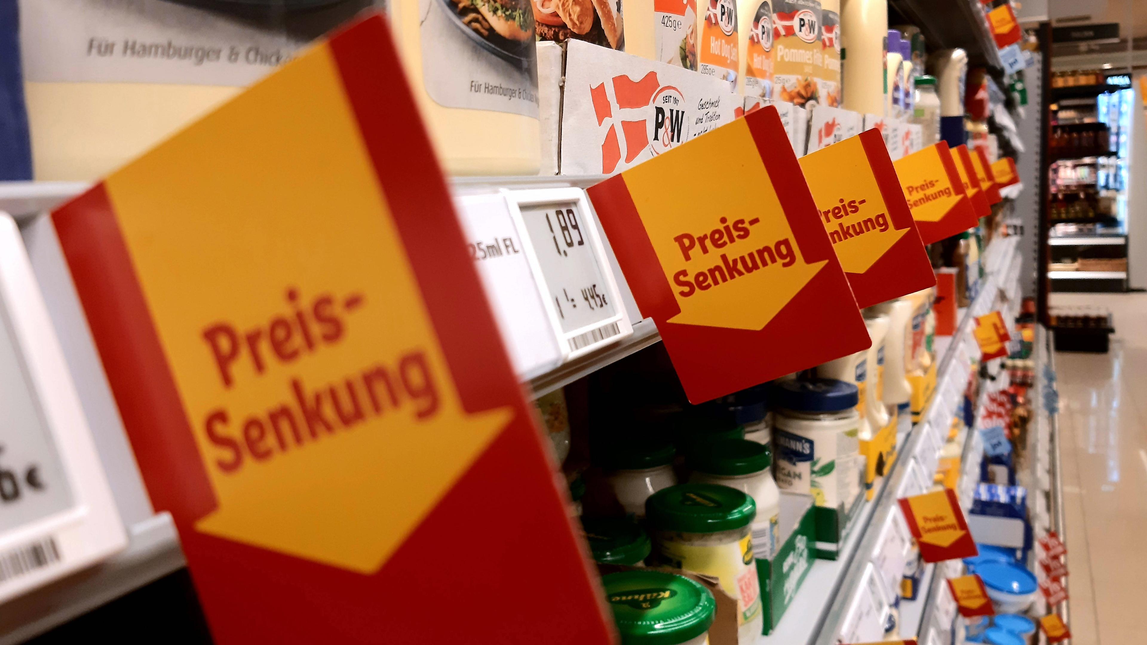 Preissenkung im Supermarkt, aufgenommen am 13.04.2022
