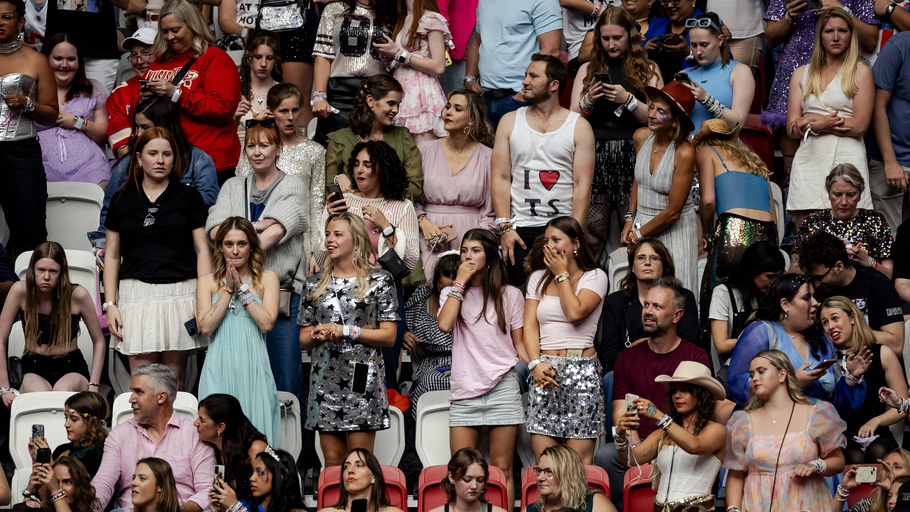 Taylor-Swift-Fans beim Konzert