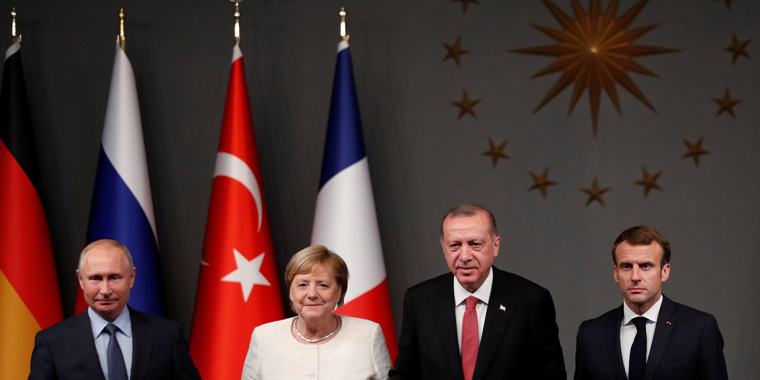 Syrien-Gipfel in Istanbul: Staats- und Regierungschefs Putin, Merkel, Erdogan und Macron