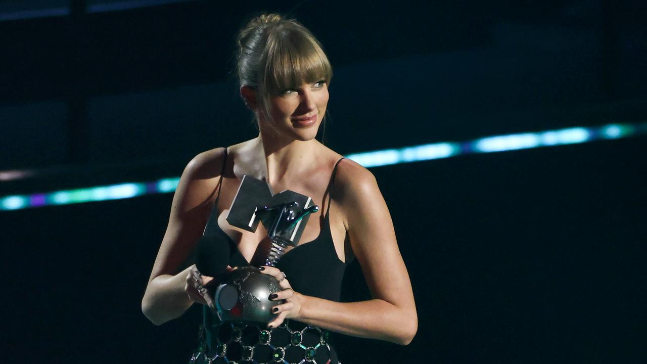 MTV Europe Music Awards Taylor Swift heimst vier Preise ein ZDFheute