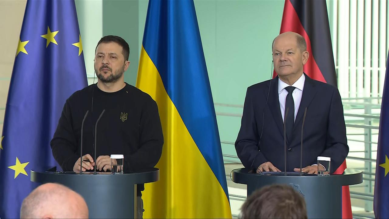 Selenskyj Trifft Scholz In Berlin Zdfmediathek 4152