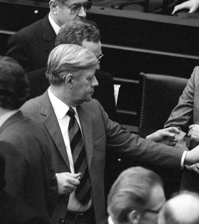 Vertrauensfrage im Bundestag  (17.12.82)