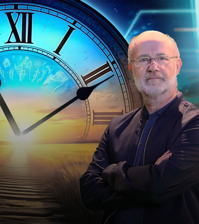 Harald Lesch vor einer Uhr