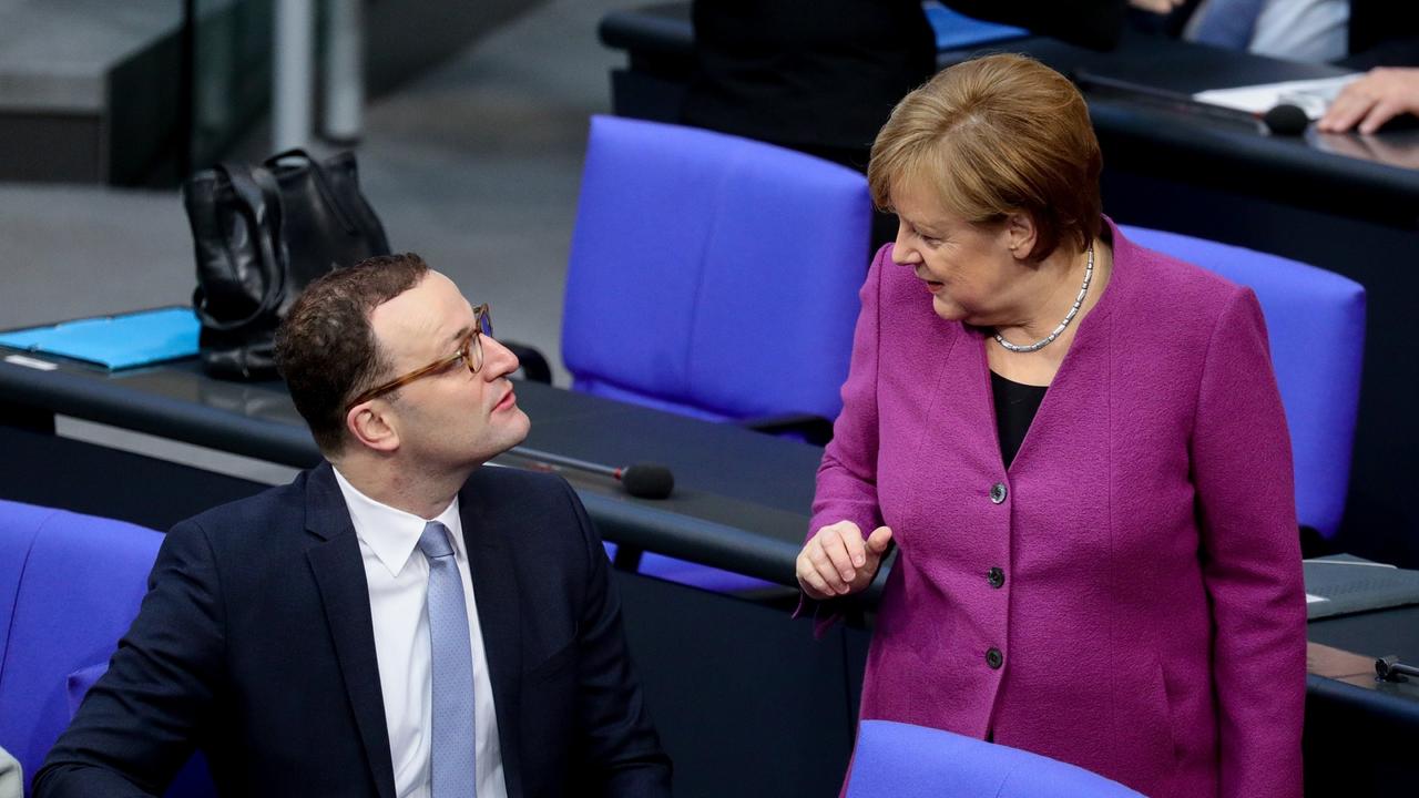 Zwiespältige Bilanz Von Spahn Zu Merkel-Kanzlerschaft - ZDFheute