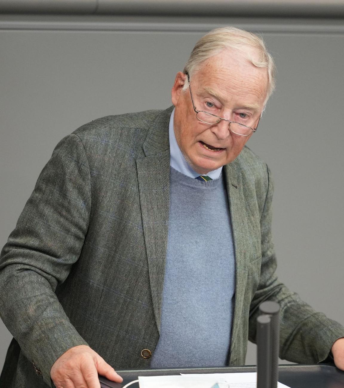 Alexander Gauland spricht in der Sondersitzung des Bundestages.