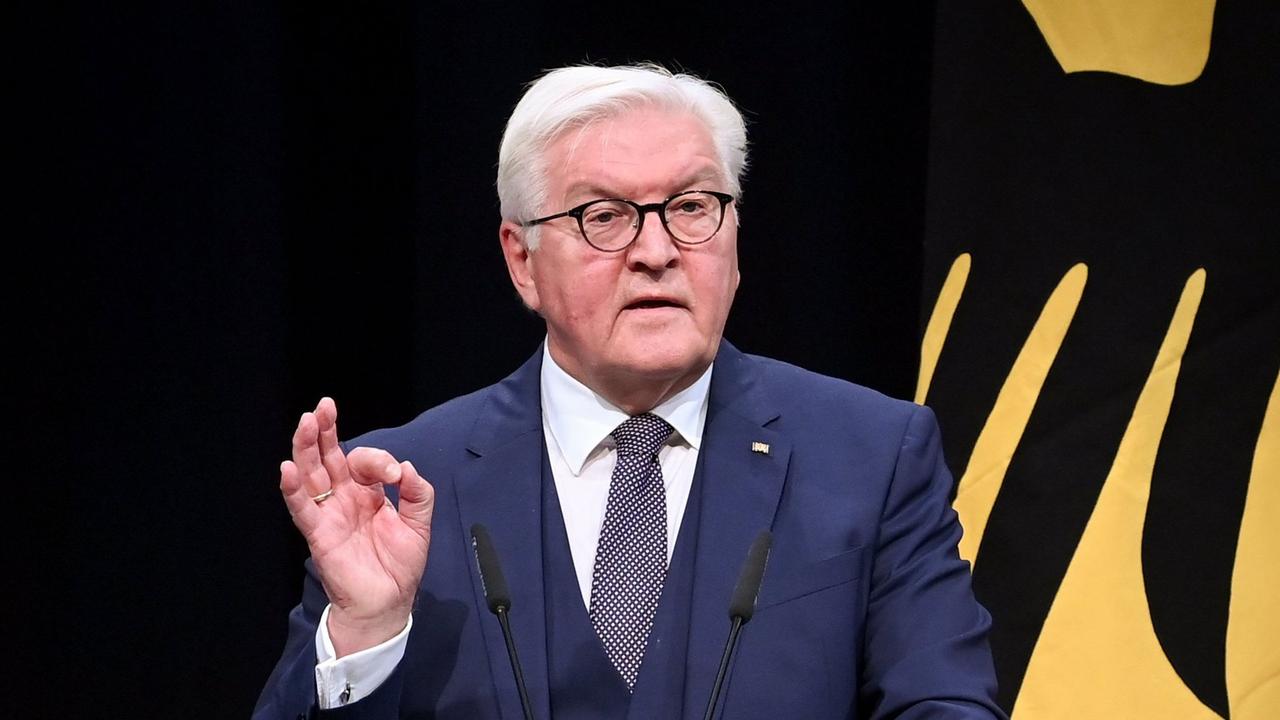 Steinmeier: "Reduzieren wir unsere Kontakte"