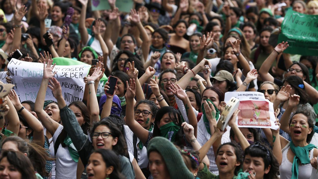 Nach Senatsbeschluss: Argentinien: Proteste um Abtreibungen - ZDFheute