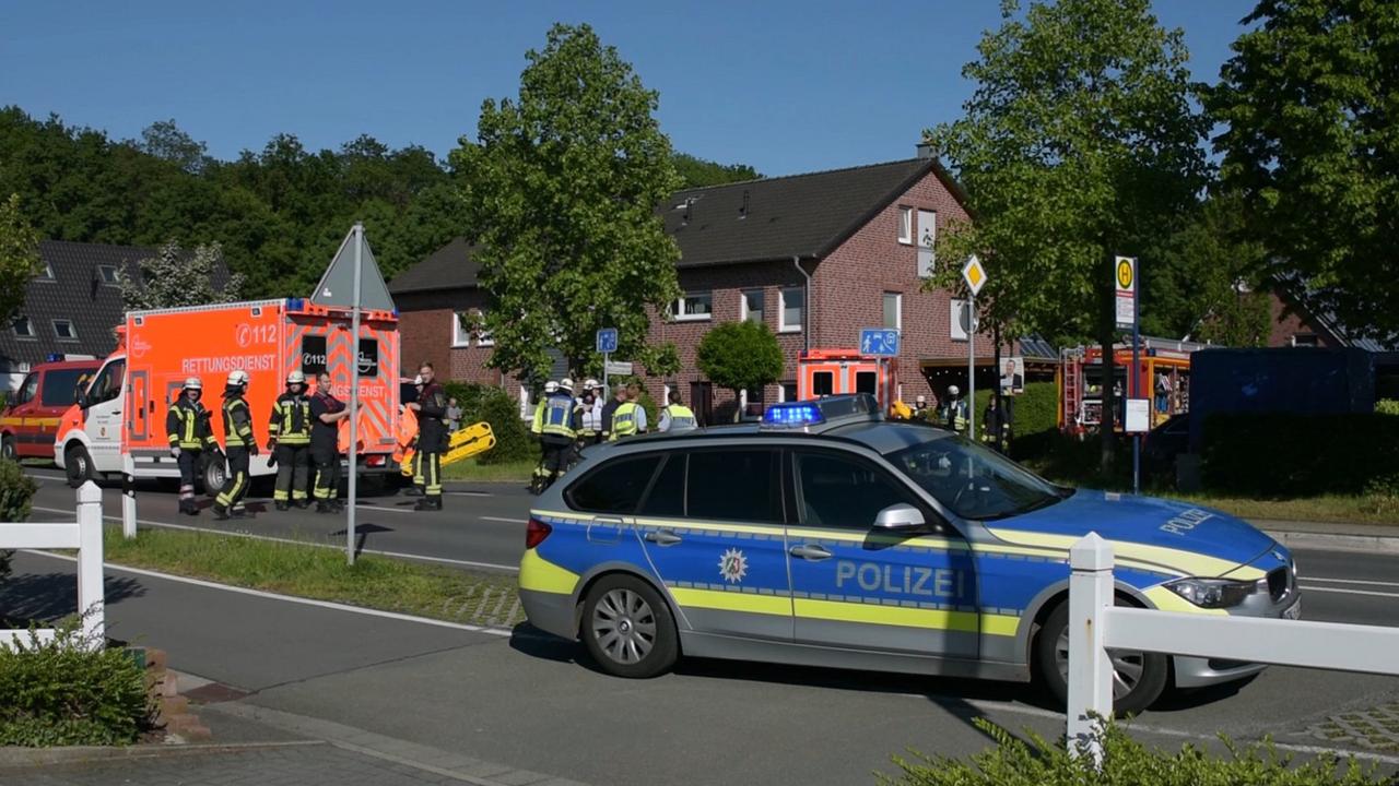 In Everswinkel In Nrw Kind Beim Strassenkreide Malen Angefahren Zdfheute