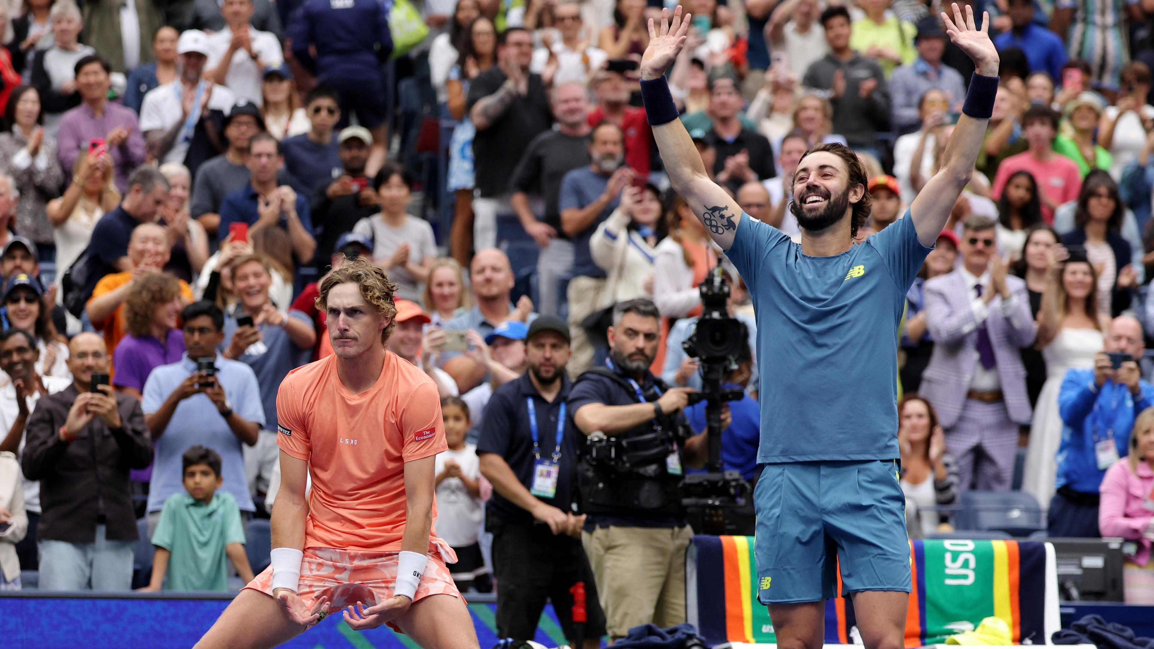 Die Australier Max Purcell und Jordan Thompson gewinnen das Spiel gegen Deutschland beim Tennis-Doppel.